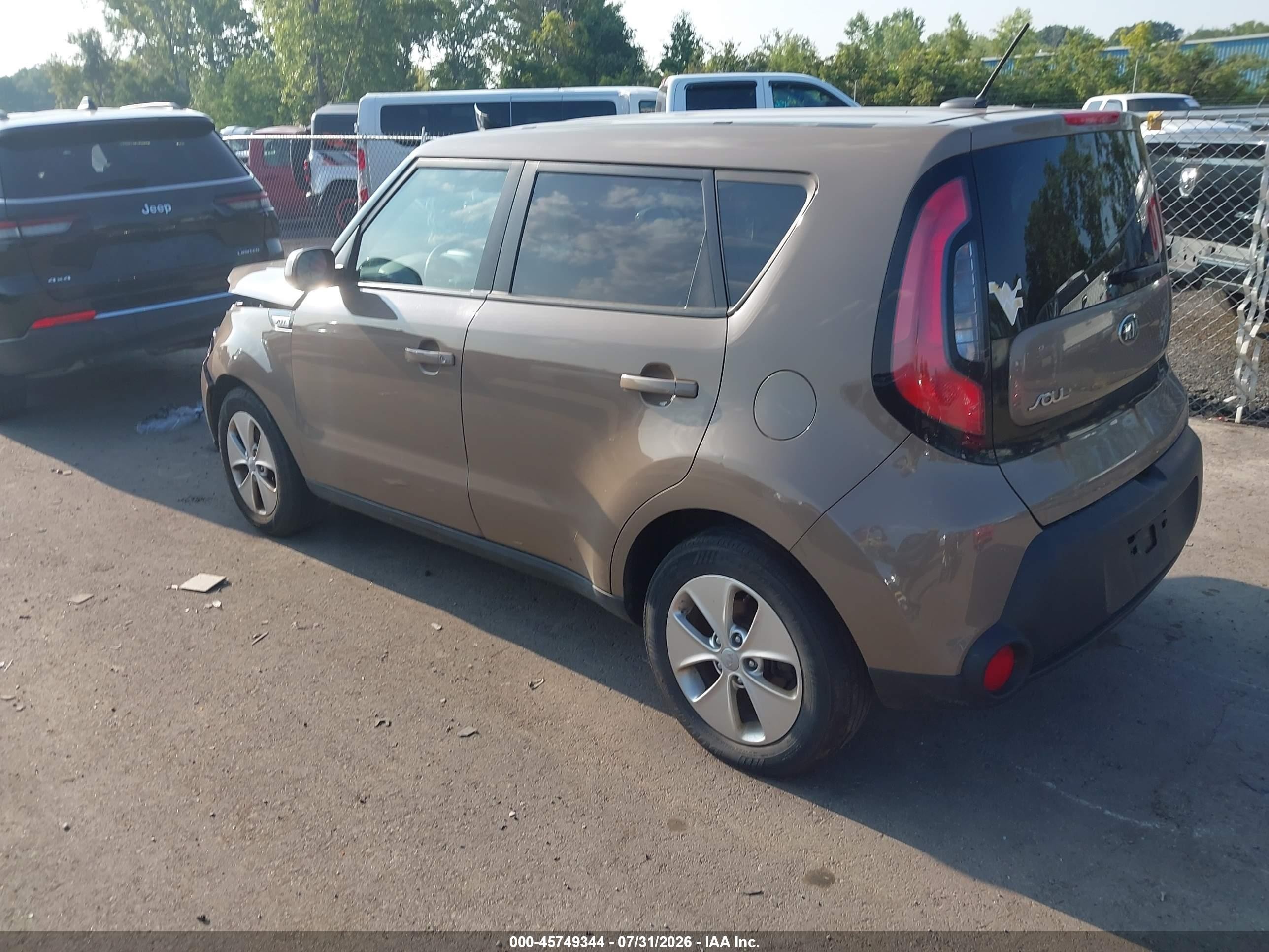 2015 Kia Soul   Коричневый vin: KNDJN2A28F7124826