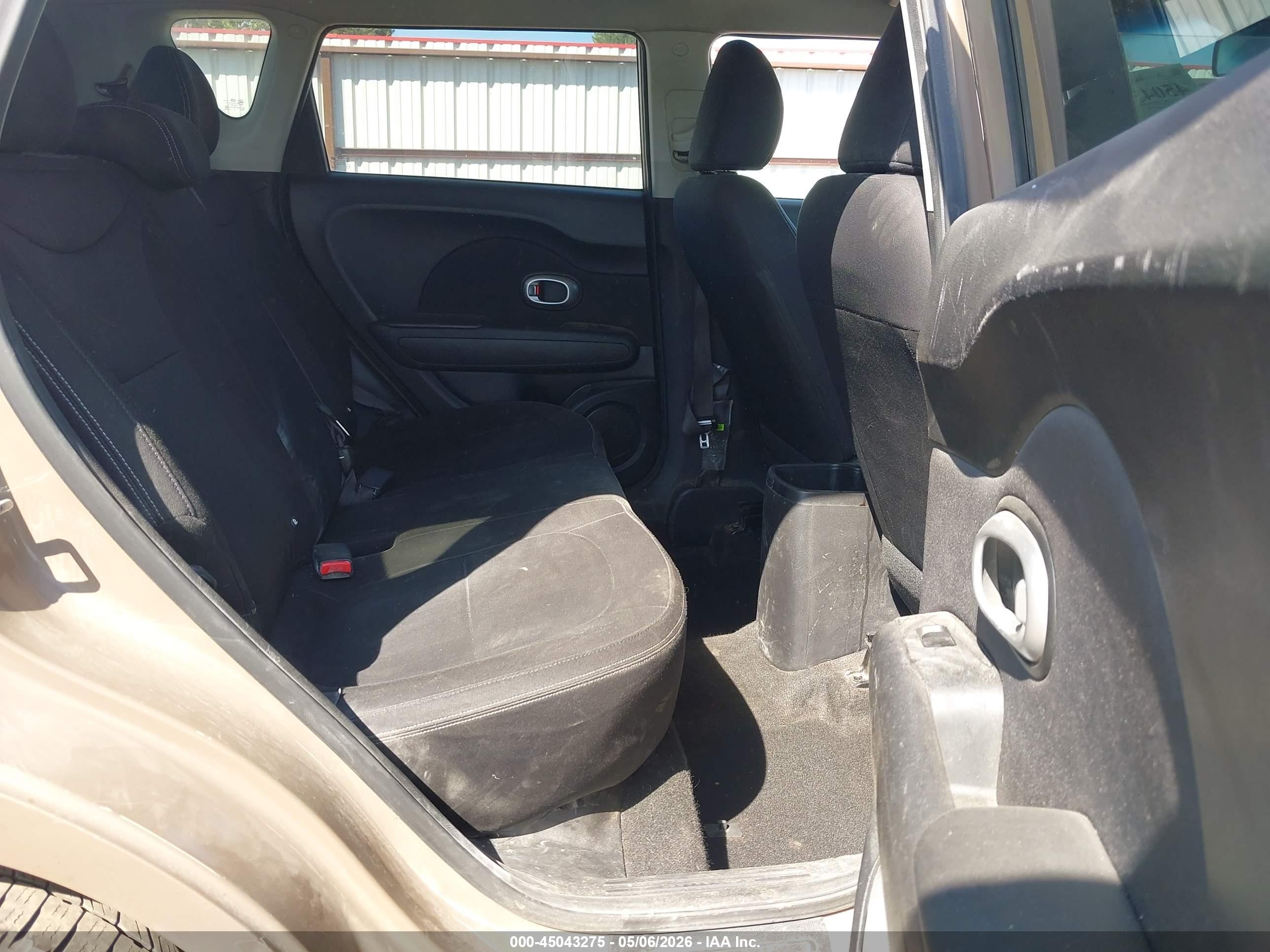 2015 Kia Soul   Beige vin: KNDJN2A28F7142727
