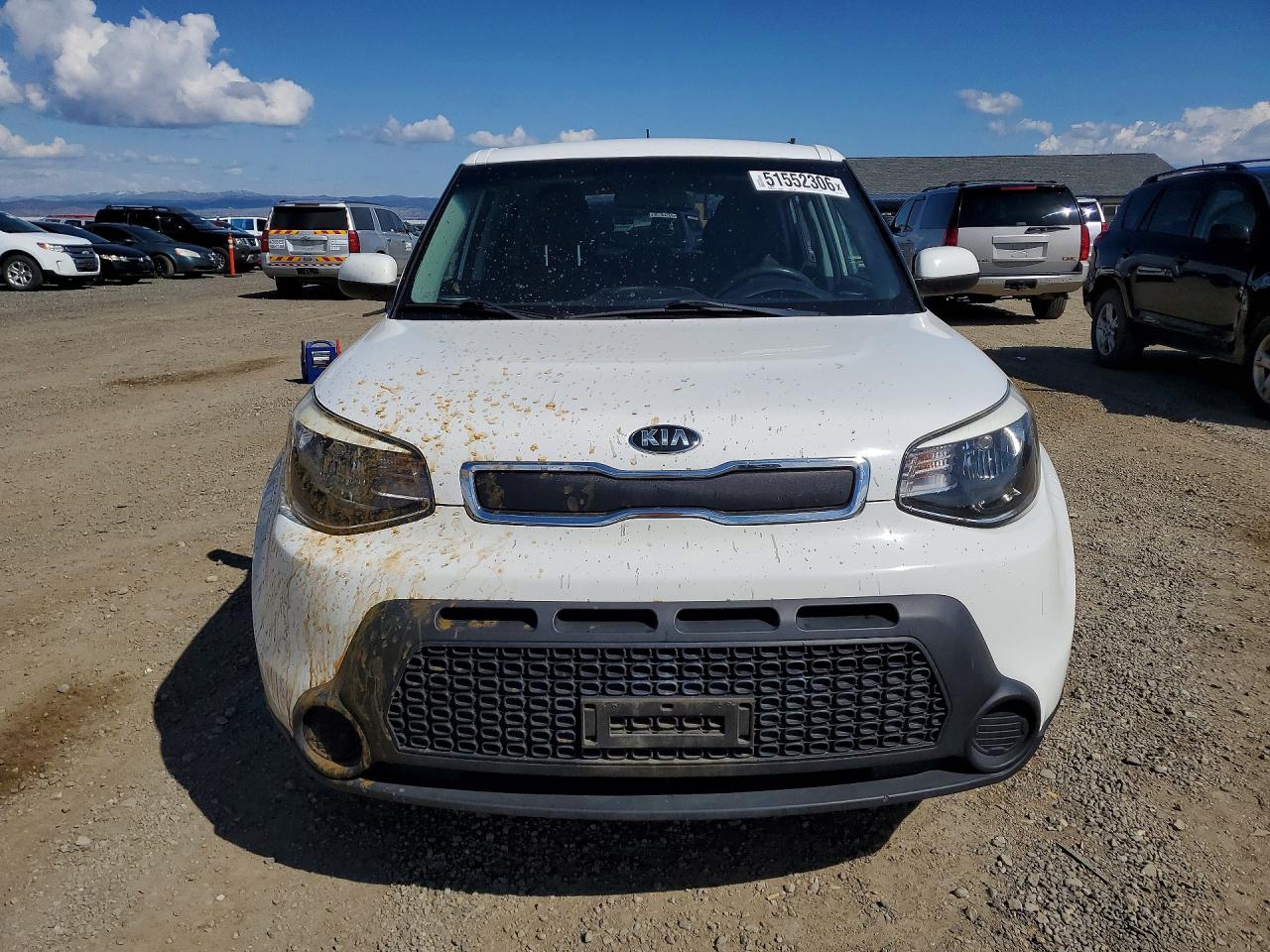 2015 Kia Soul Base White vin: KNDJN2A28F7153811