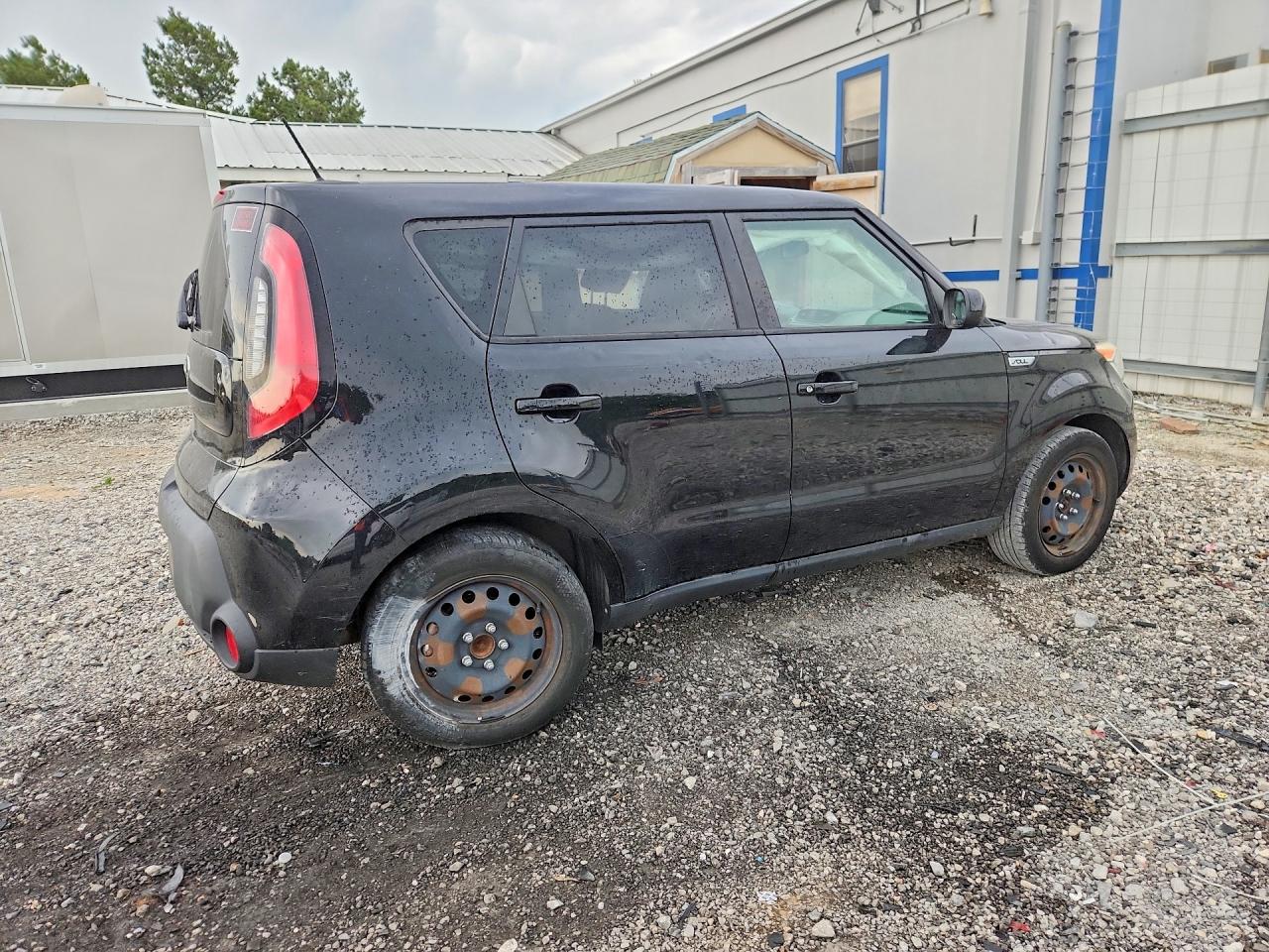 2015 Kia Soul Base Черный vin: KNDJN2A28F7198022