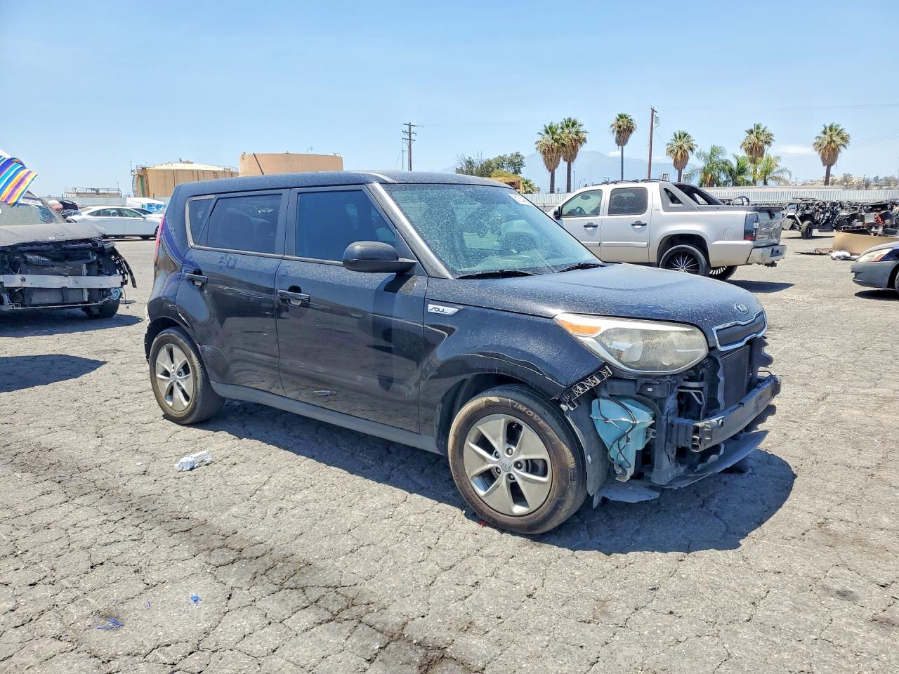 2015 Kia Soul Base Черный vin: KNDJN2A28F7205261