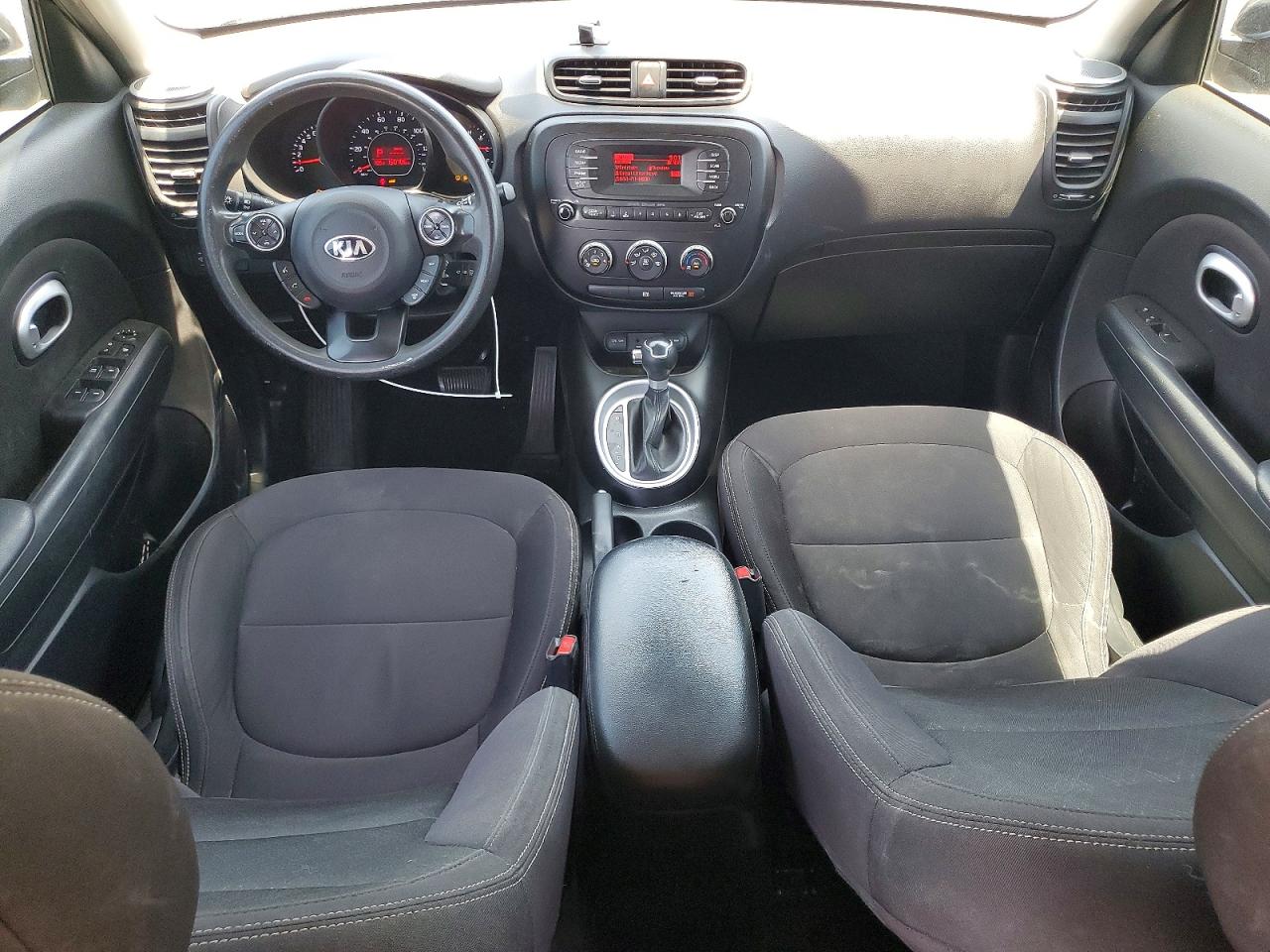 2015 Kia Soul Base Черный vin: KNDJN2A28F7205261