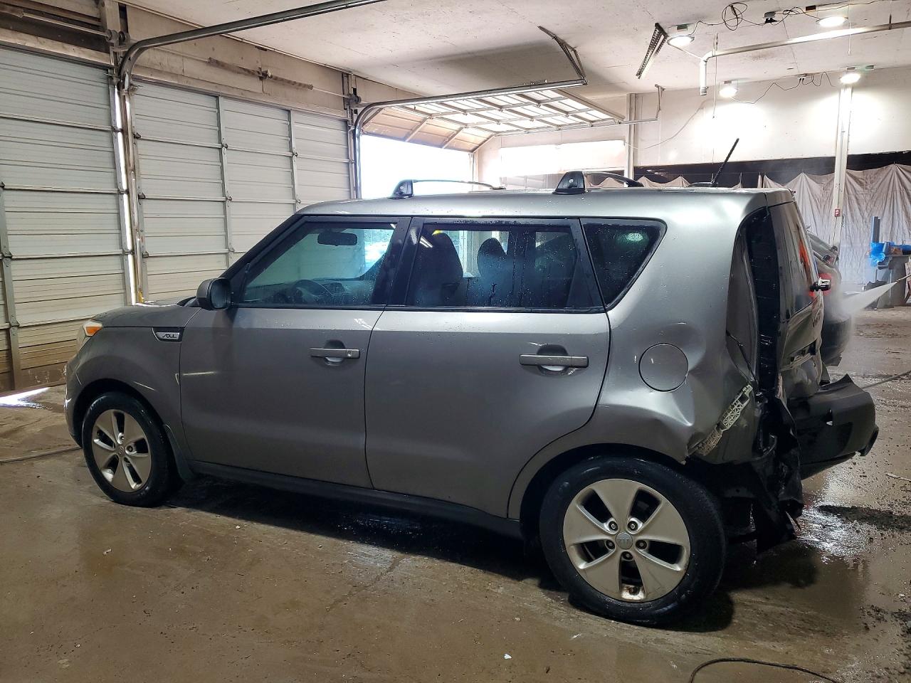 2015 Kia Soul Base Gray vin: KNDJN2A28F7209052