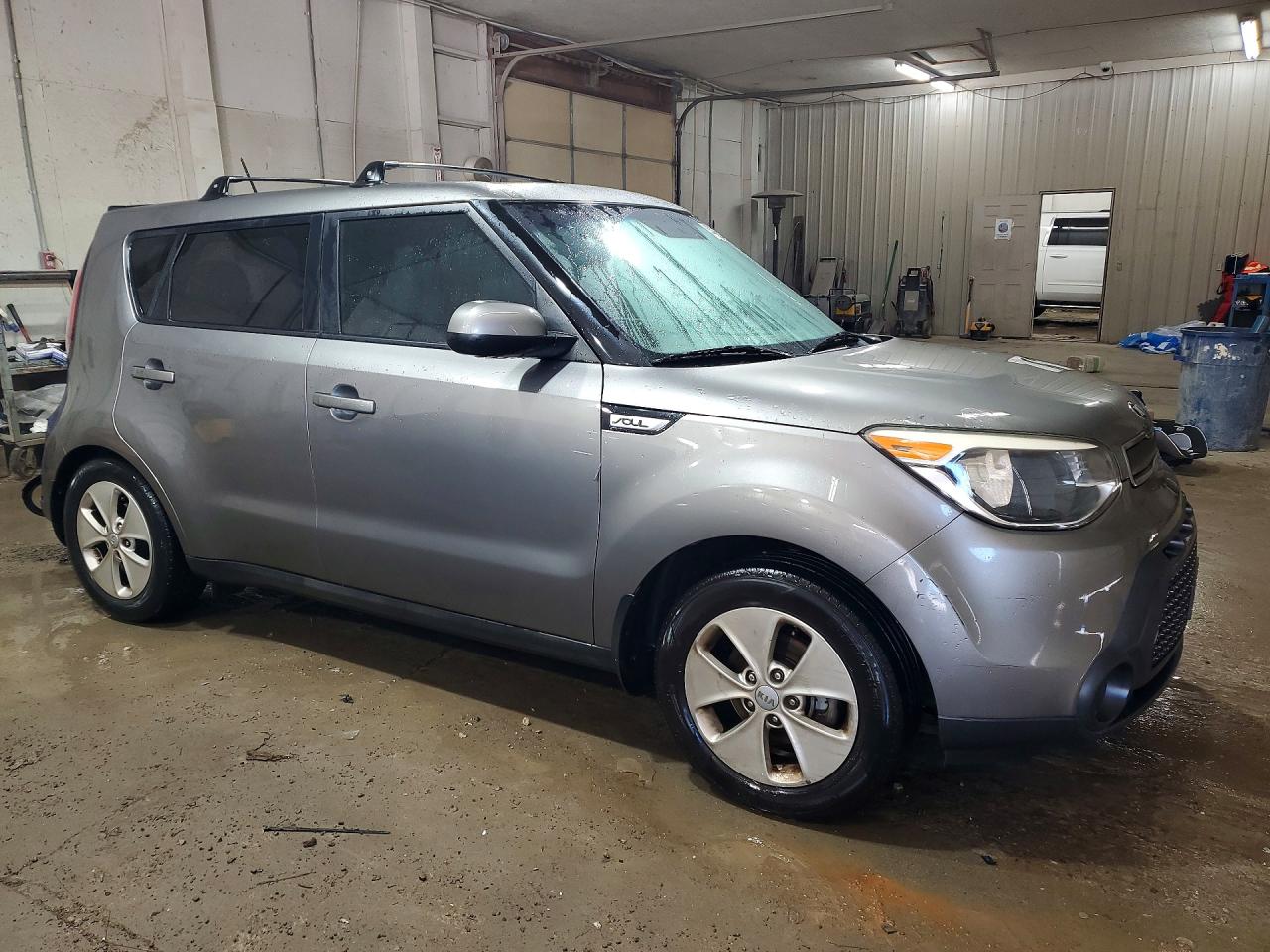 2015 Kia Soul Base Gray vin: KNDJN2A28F7209052