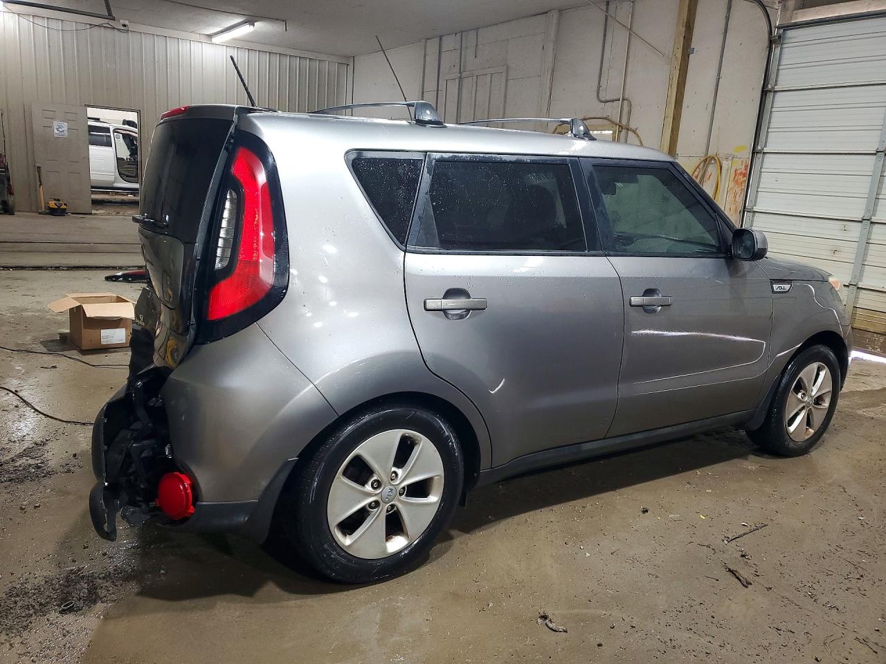2015 Kia Soul Base Gray vin: KNDJN2A28F7209052