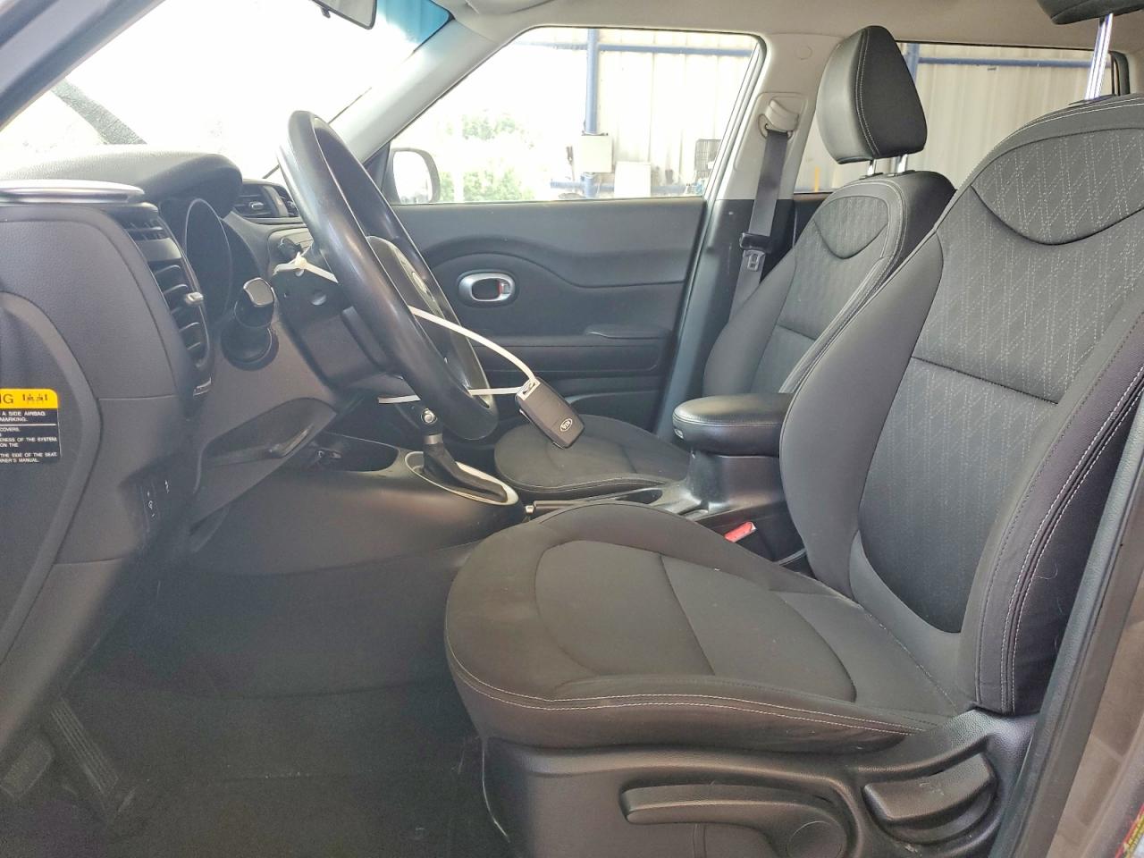 2015 Kia Soul Base Gray vin: KNDJN2A28F7226594