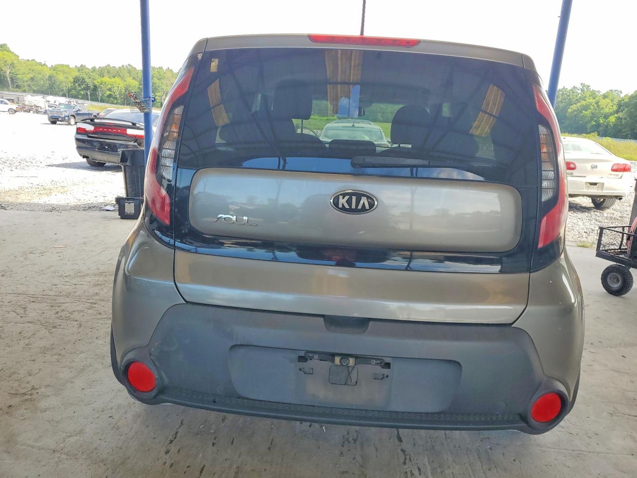 2015 Kia Soul Base Gray vin: KNDJN2A28F7226594