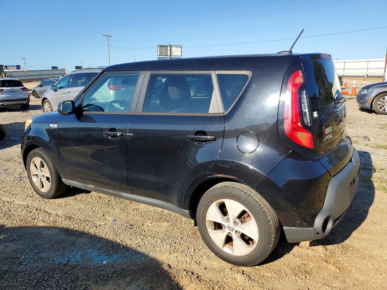 2015 Kia Soul Base Черный vin: KNDJN2A28F7228359