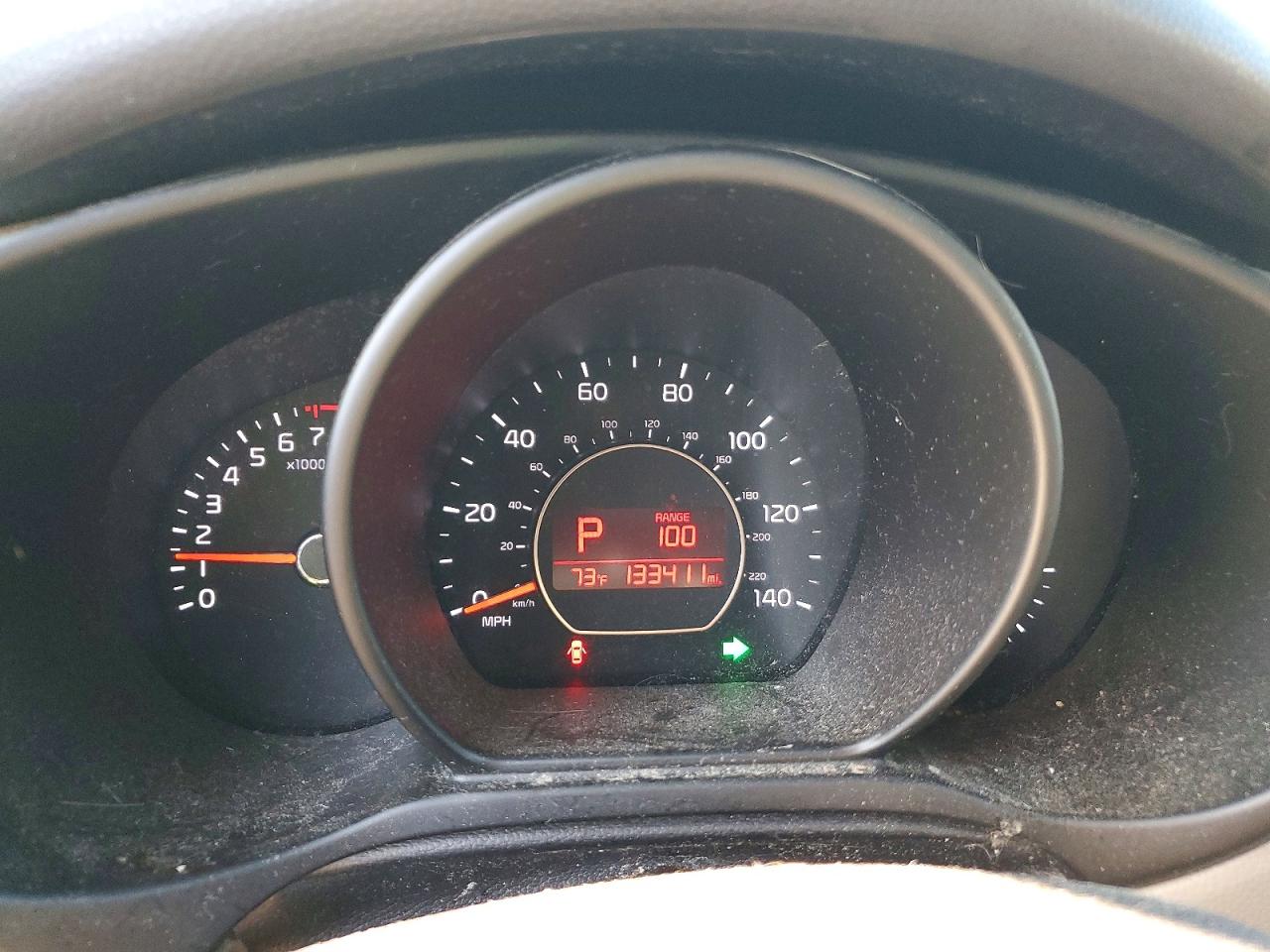 2015 Kia Soul Base Черный vin: KNDJN2A28F7228359
