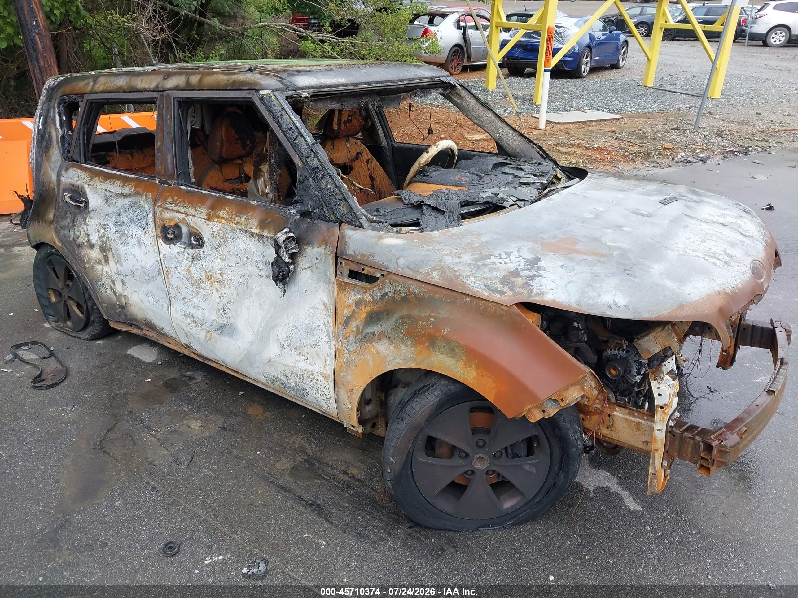 2015 Kia Soul Зеленый vin: KNDJN2A28F7767497