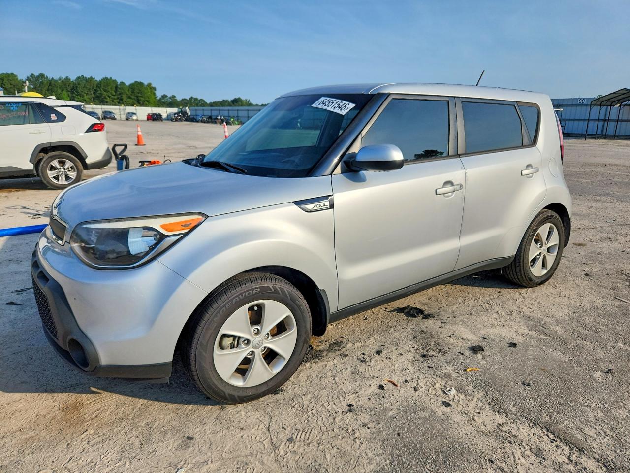 2015 Kia Soul Base Серебряный vin: KNDJN2A28F7778550