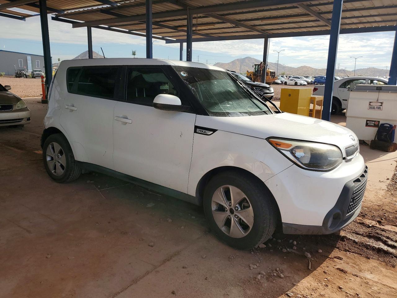 2015 Kia Soul Base White vin: KNDJN2A28F7793663