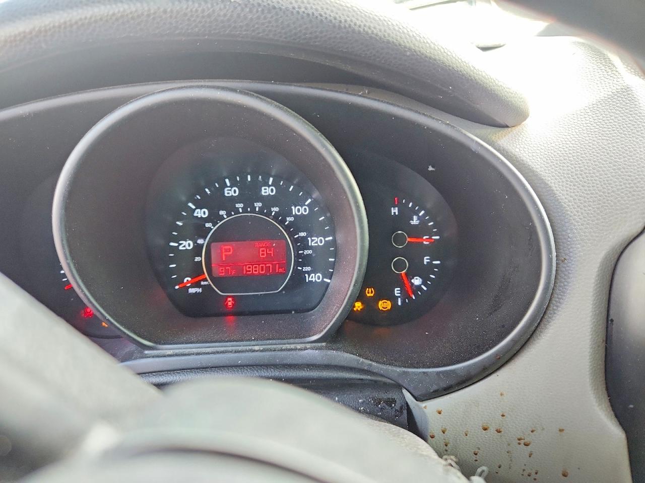 2015 Kia Soul Base White vin: KNDJN2A28F7793663