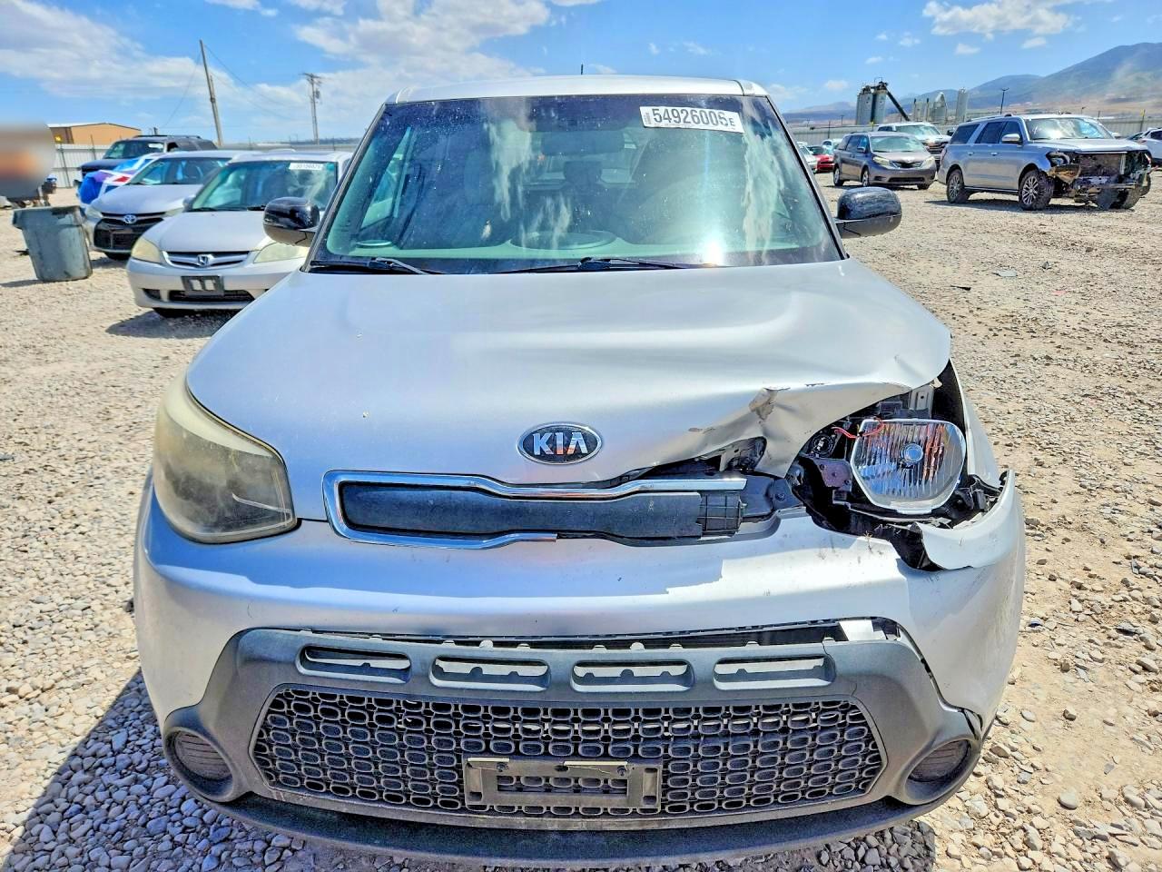 2015 Kia Soul Base Silver vin: KNDJN2A28F7805990