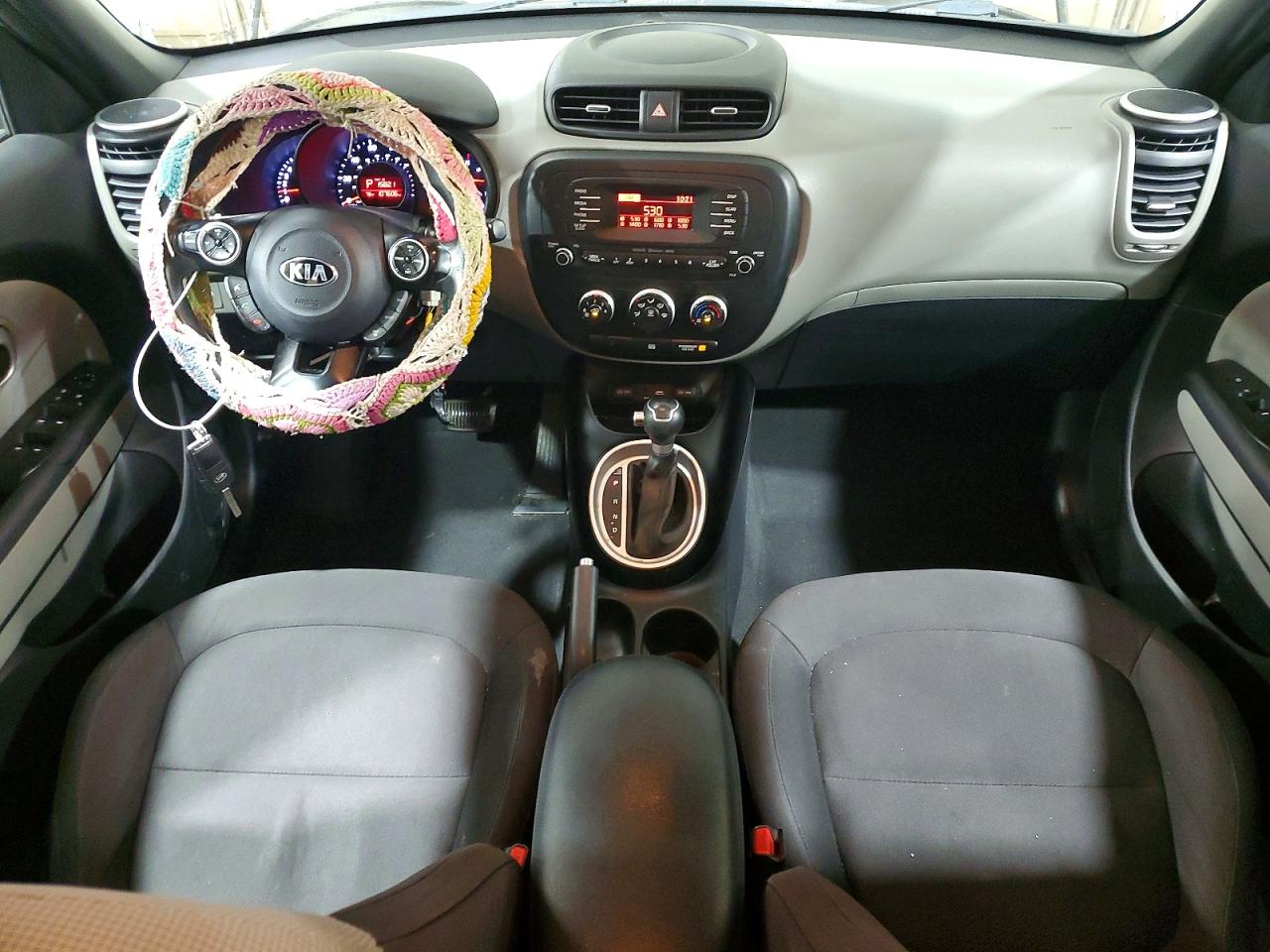 2015 Kia Soul Base Silver vin: KNDJN2A28F7806895