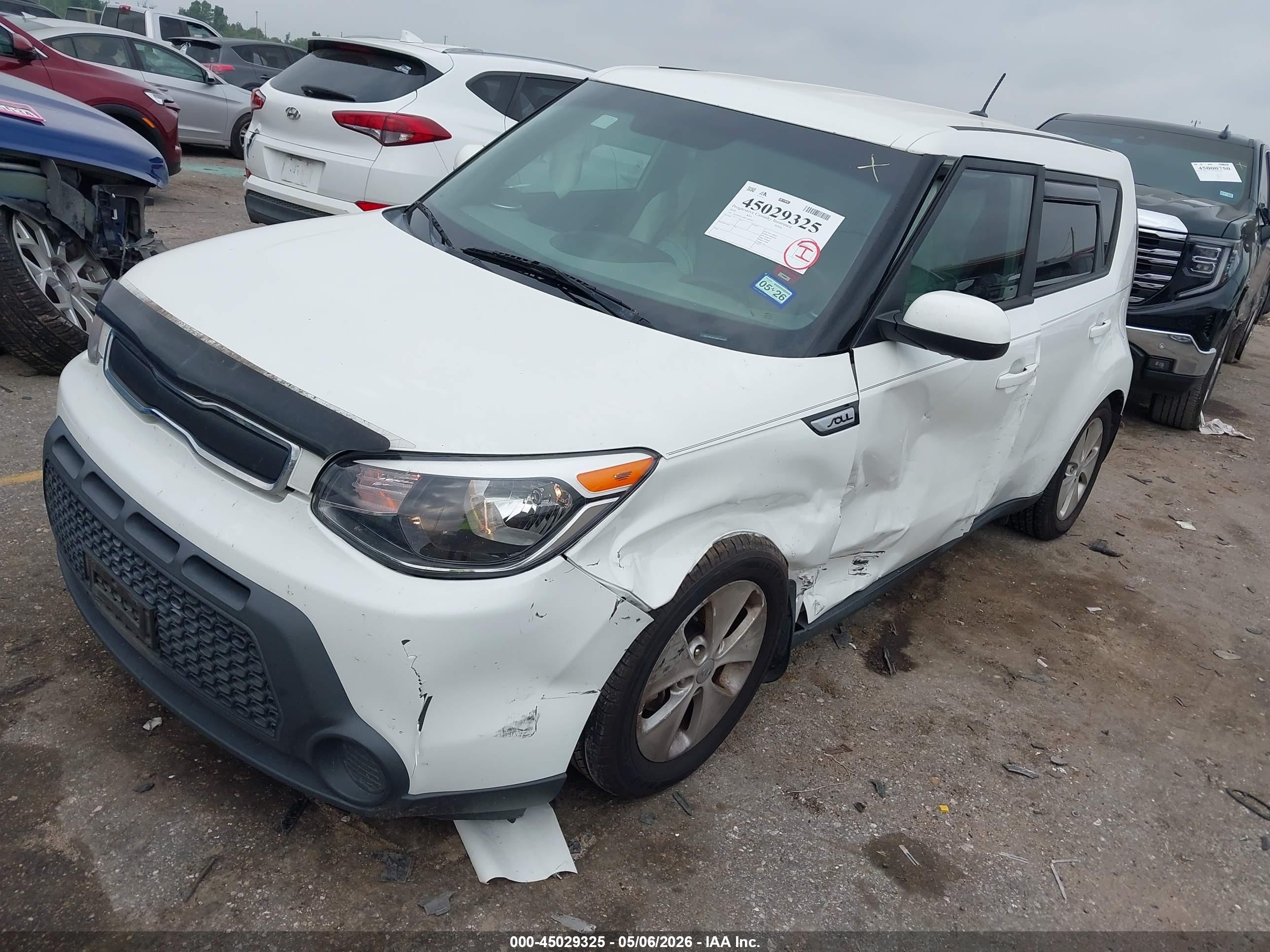 2016 Kia Soul White vin: KNDJN2A28G7285307