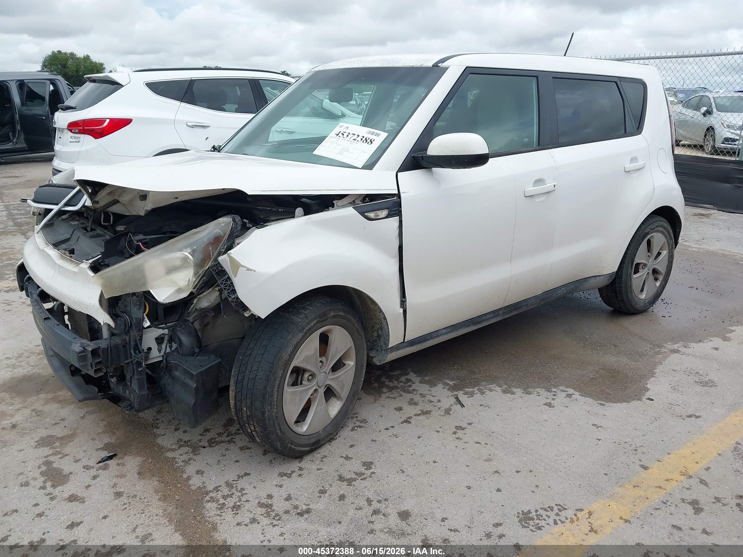 2014 Kia Soul   White vin: KNDJN2A29E7004242