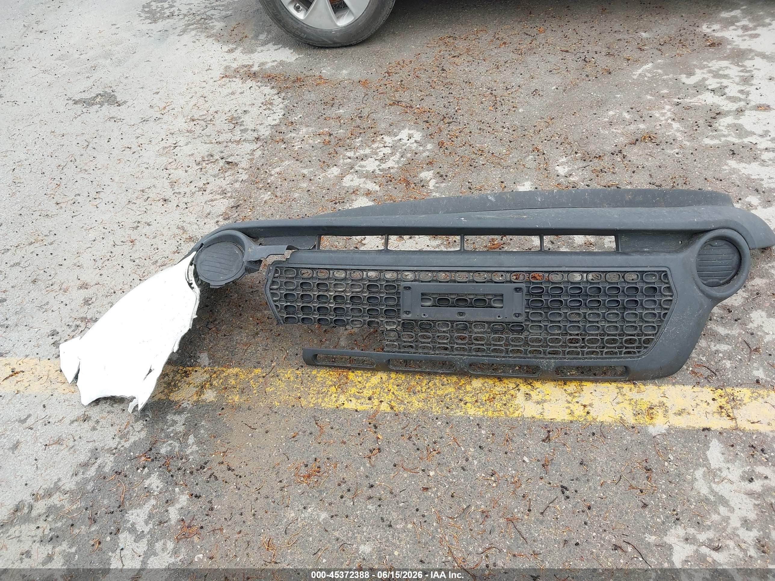 2014 Kia Soul   White vin: KNDJN2A29E7004242