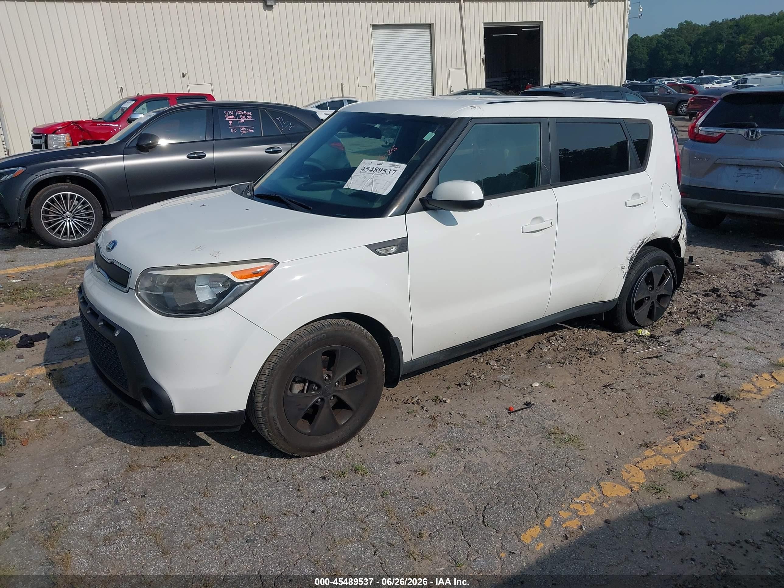 2014 Kia Soul   White vin: KNDJN2A29E7012843
