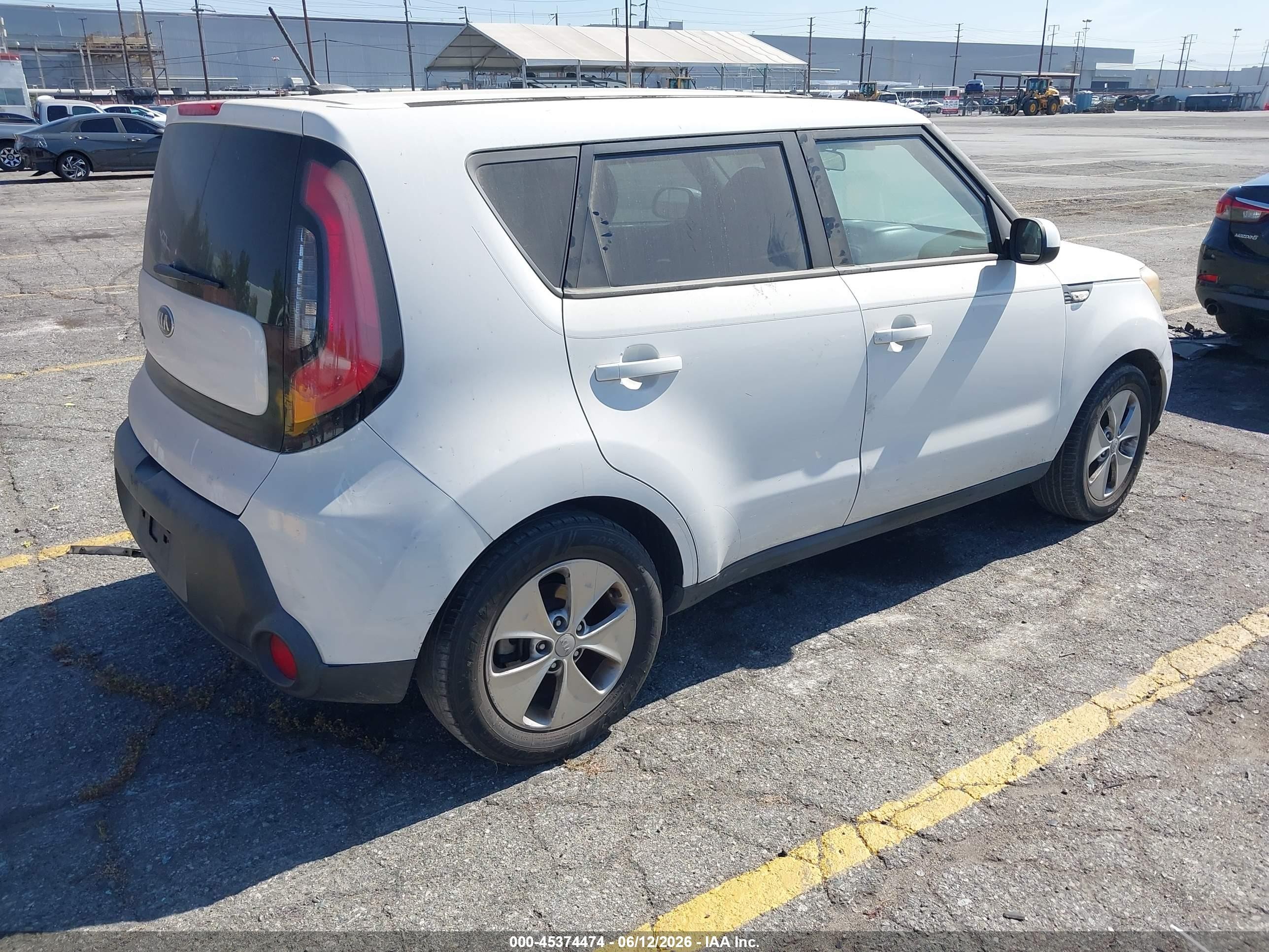 2014 Kia Soul   White vin: KNDJN2A29E7036804