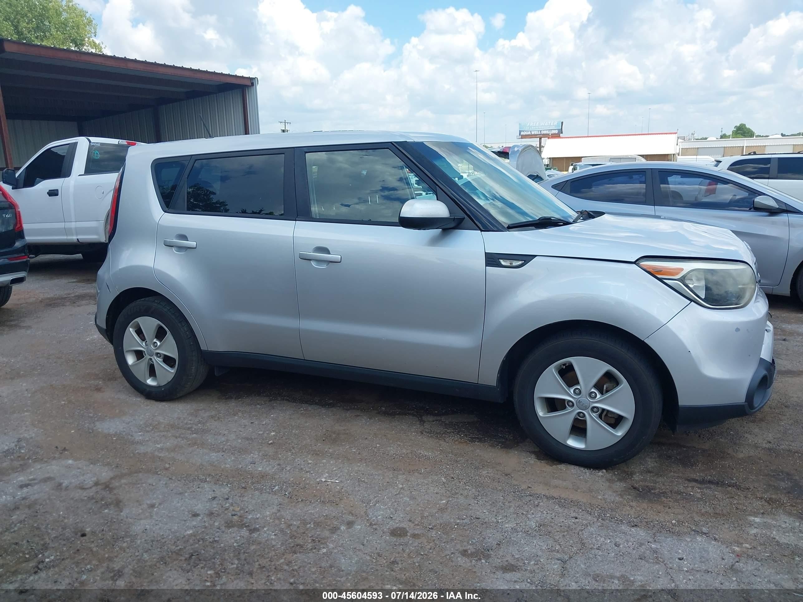2014 Kia Soul   Серебряный vin: KNDJN2A29E7705377