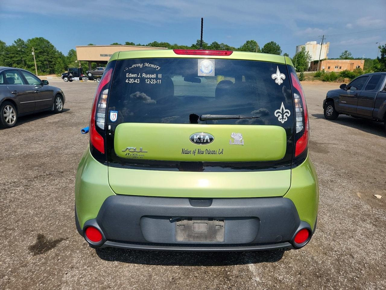 2014 Kia Soul Base Green vin: KNDJN2A29E7713009