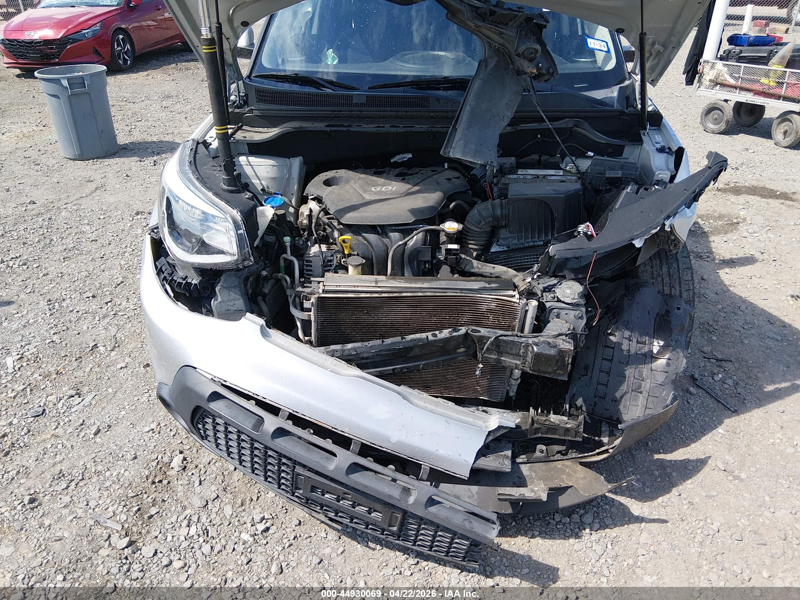 2014 Kia Soul   Silver vin: KNDJN2A29E7714175