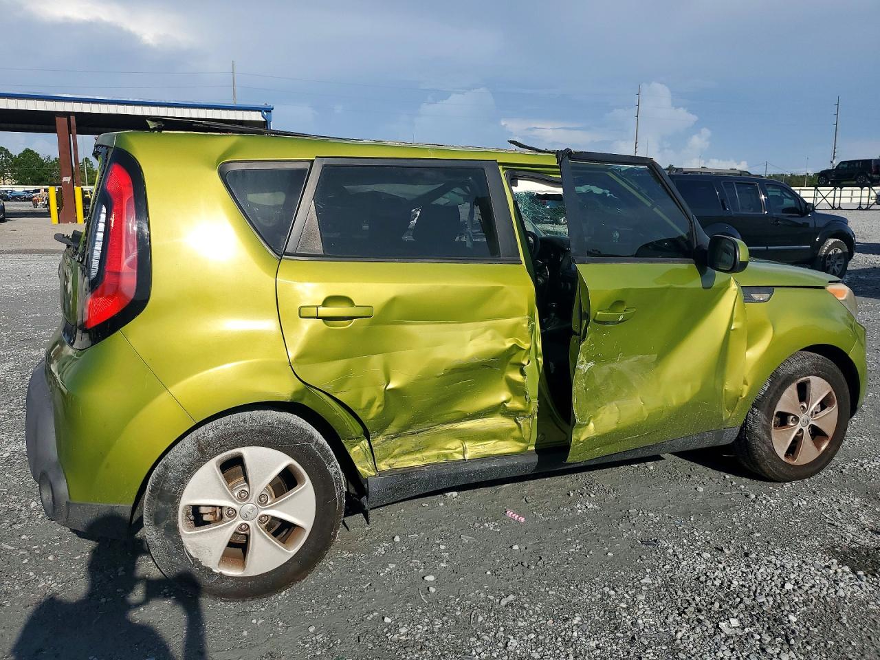 2014 Kia Soul Base Green vin: KNDJN2A29E7714449