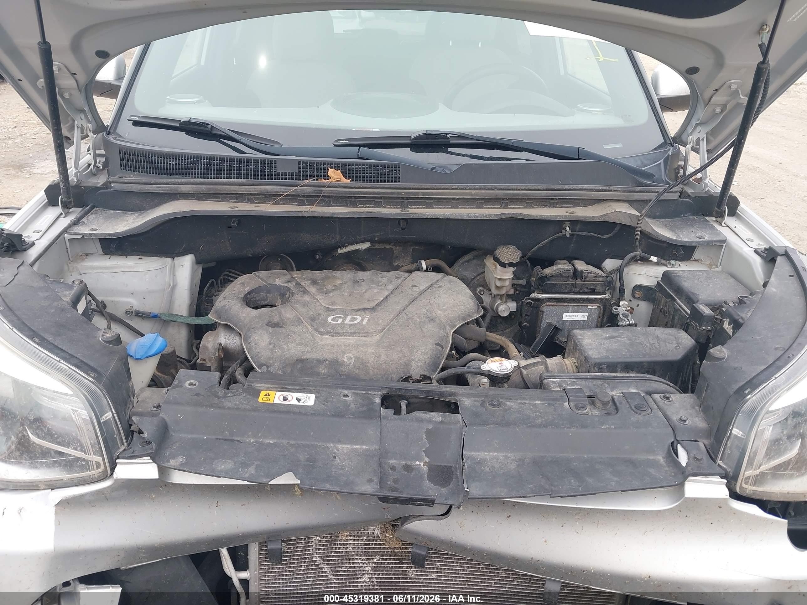 2014 Kia Soul   Серебряный vin: KNDJN2A29E7721028