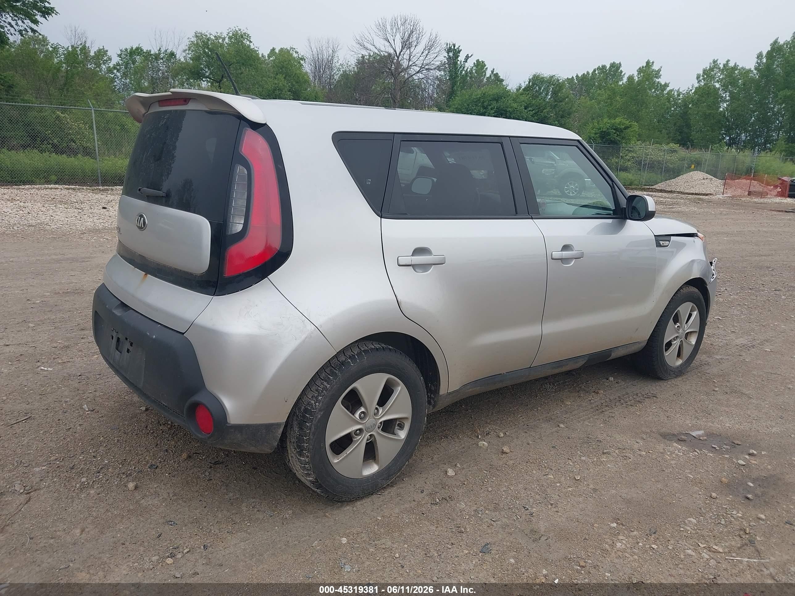 2014 Kia Soul   Серебряный vin: KNDJN2A29E7721028