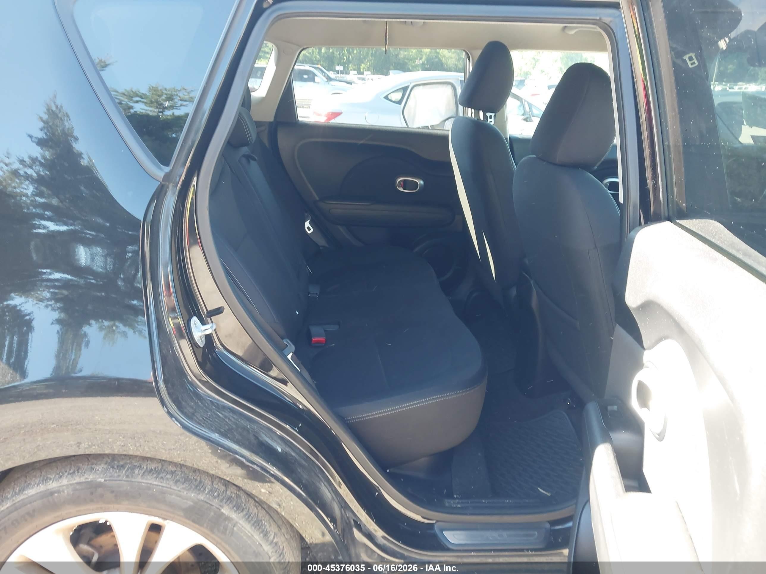 2014 Kia Soul   Black vin: KNDJN2A29E7722700
