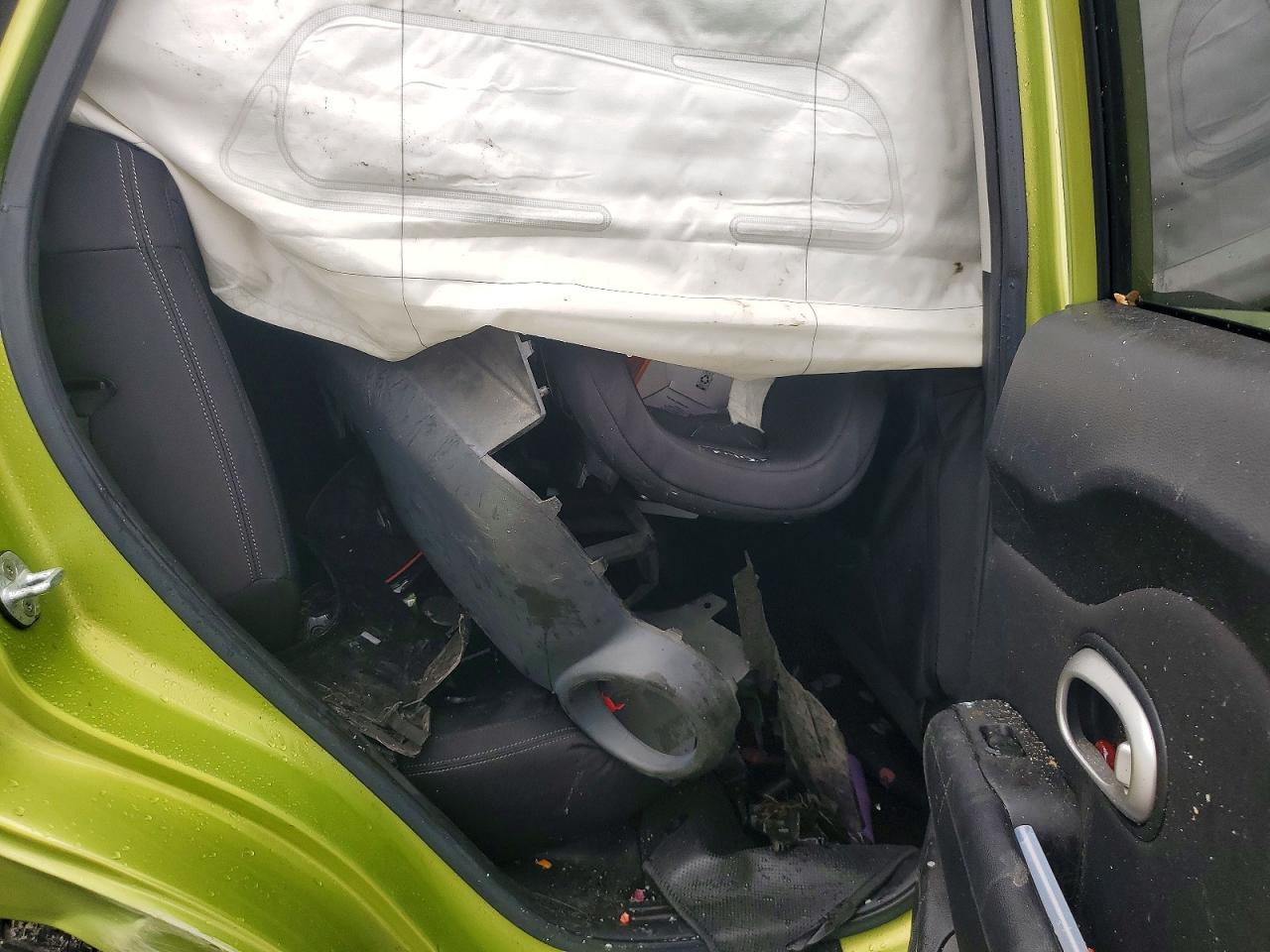 2014 Kia Soul Base Green vin: KNDJN2A29E7739769