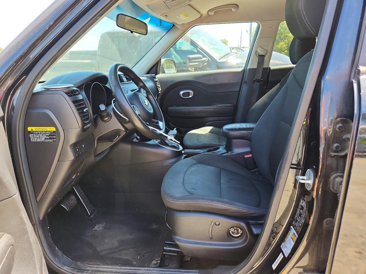2014 Kia Soul Base Black vin: KNDJN2A29E7740307