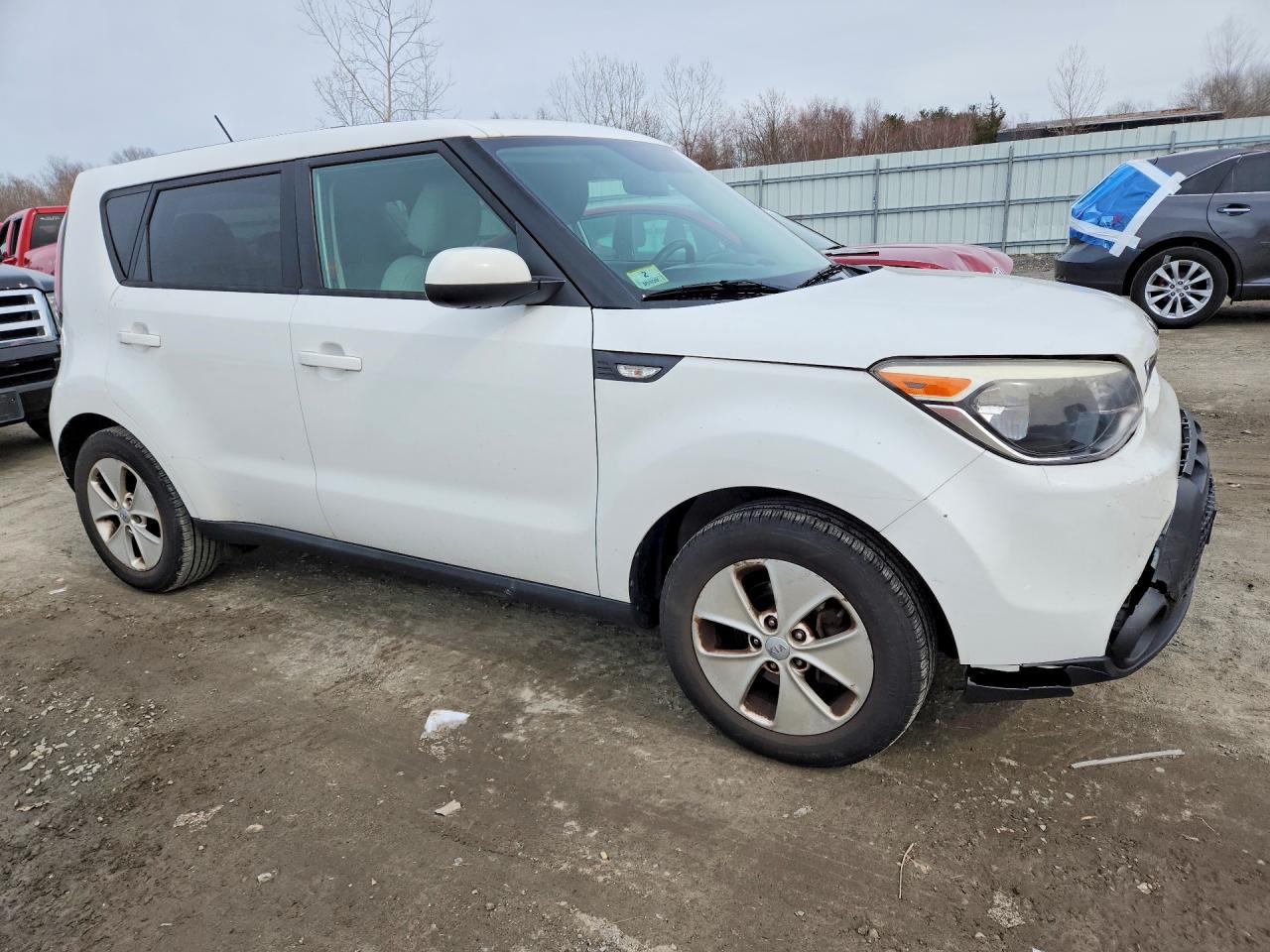 2014 Kia Soul Base White vin: KNDJN2A29E7744339