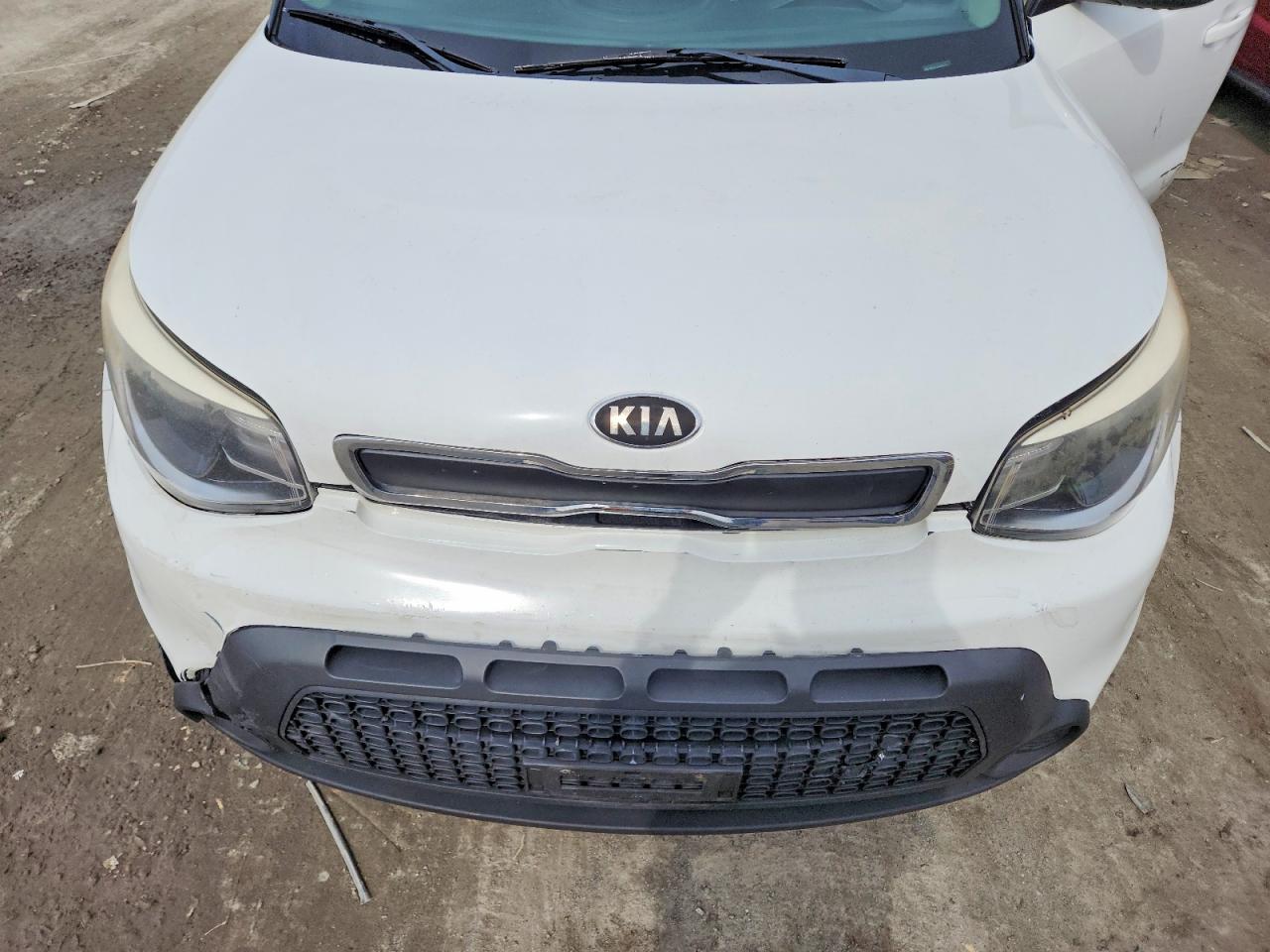 2014 Kia Soul Base White vin: KNDJN2A29E7744339