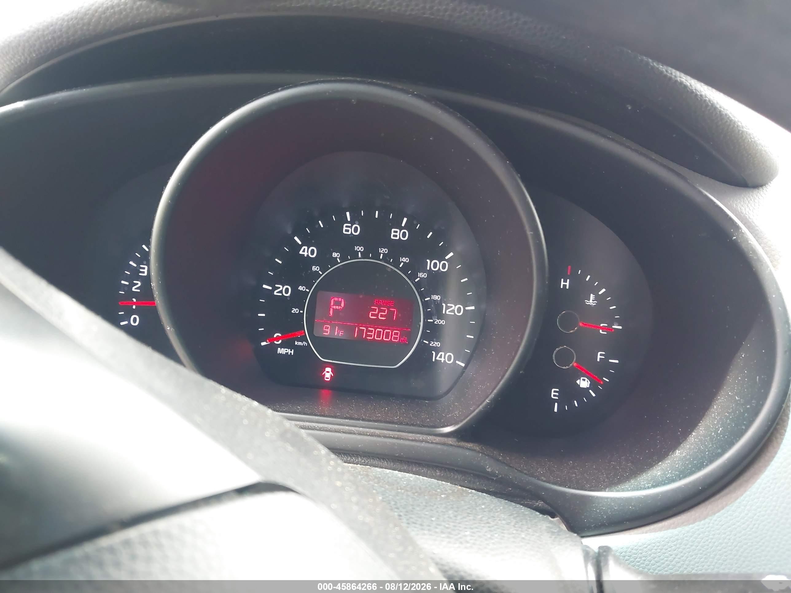 2015 Kia Soul   Белый vin: KNDJN2A29F7133308