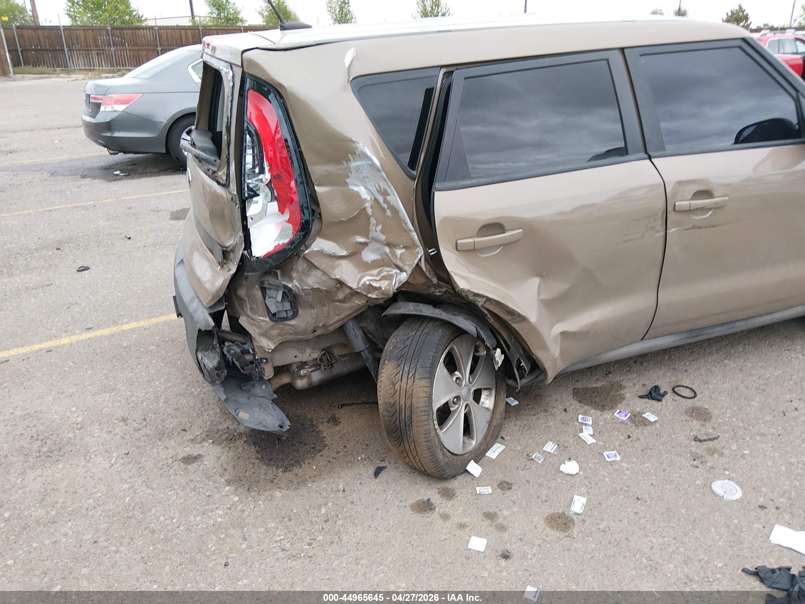 2015 Kia Soul   Brown vin: KNDJN2A29F7189121