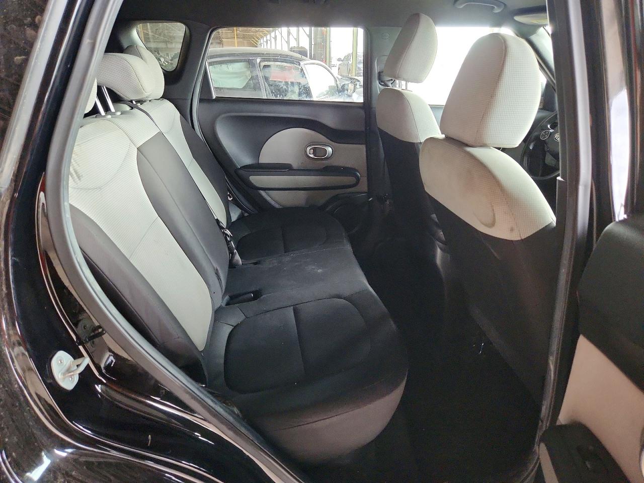 2015 Kia Soul Base Black vin: KNDJN2A29F7199132