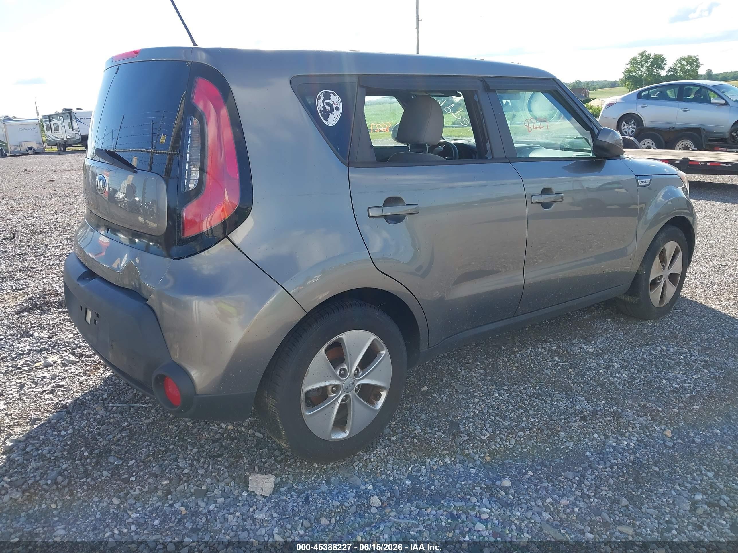 2015 Kia Soul   Серый vin: KNDJN2A29F7201171