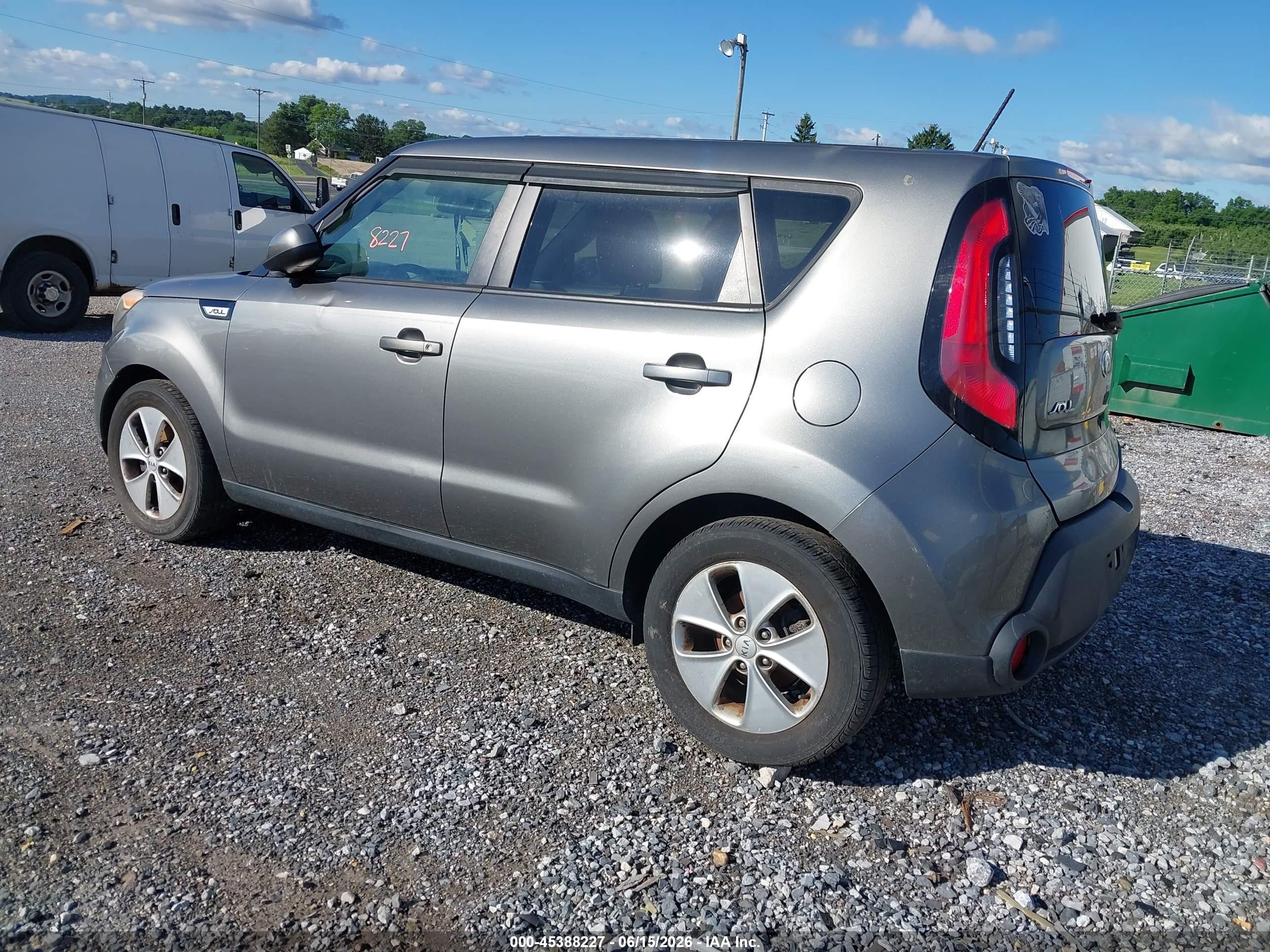 2015 Kia Soul   Серый vin: KNDJN2A29F7201171