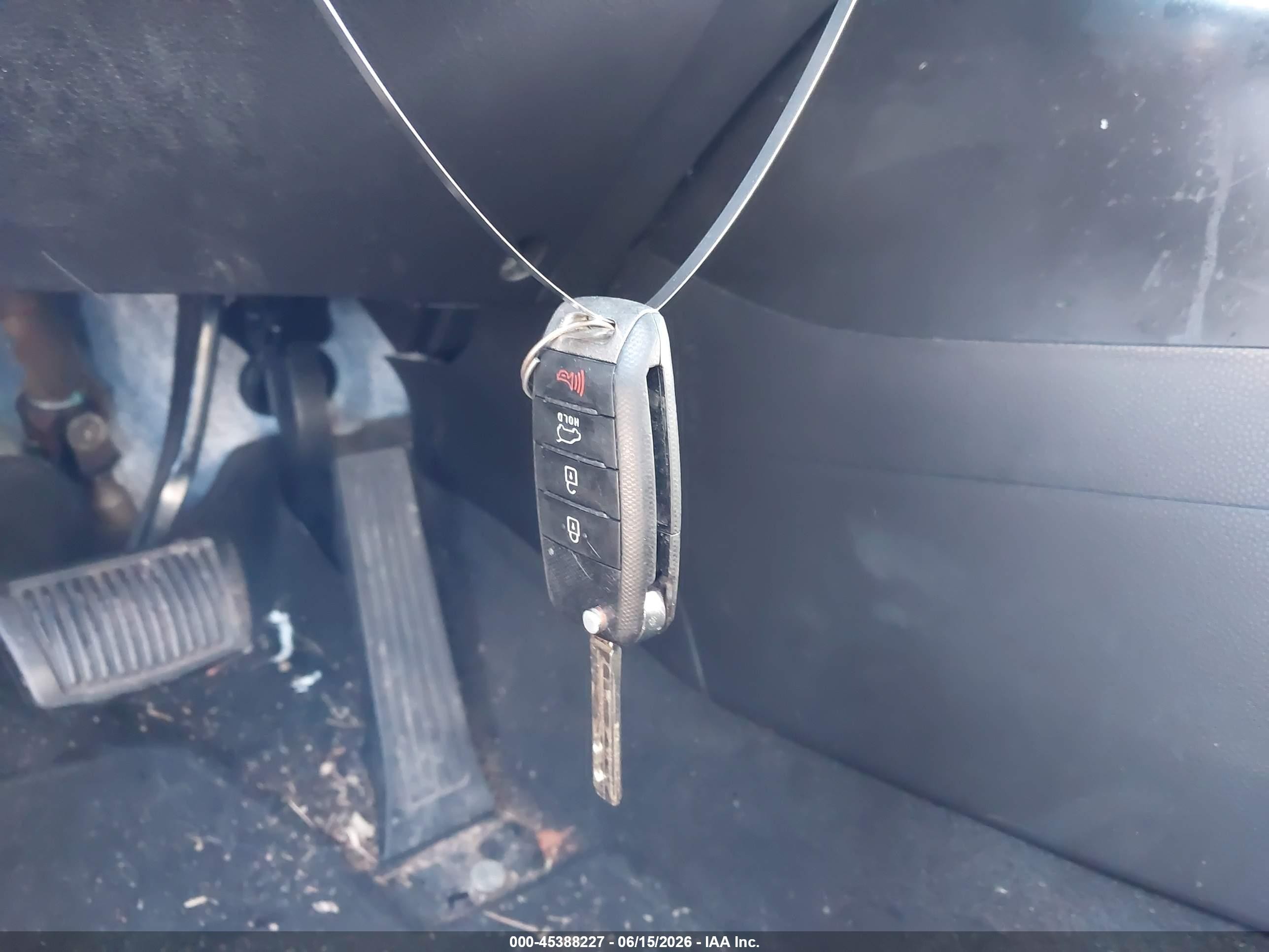 2015 Kia Soul   Серый vin: KNDJN2A29F7201171