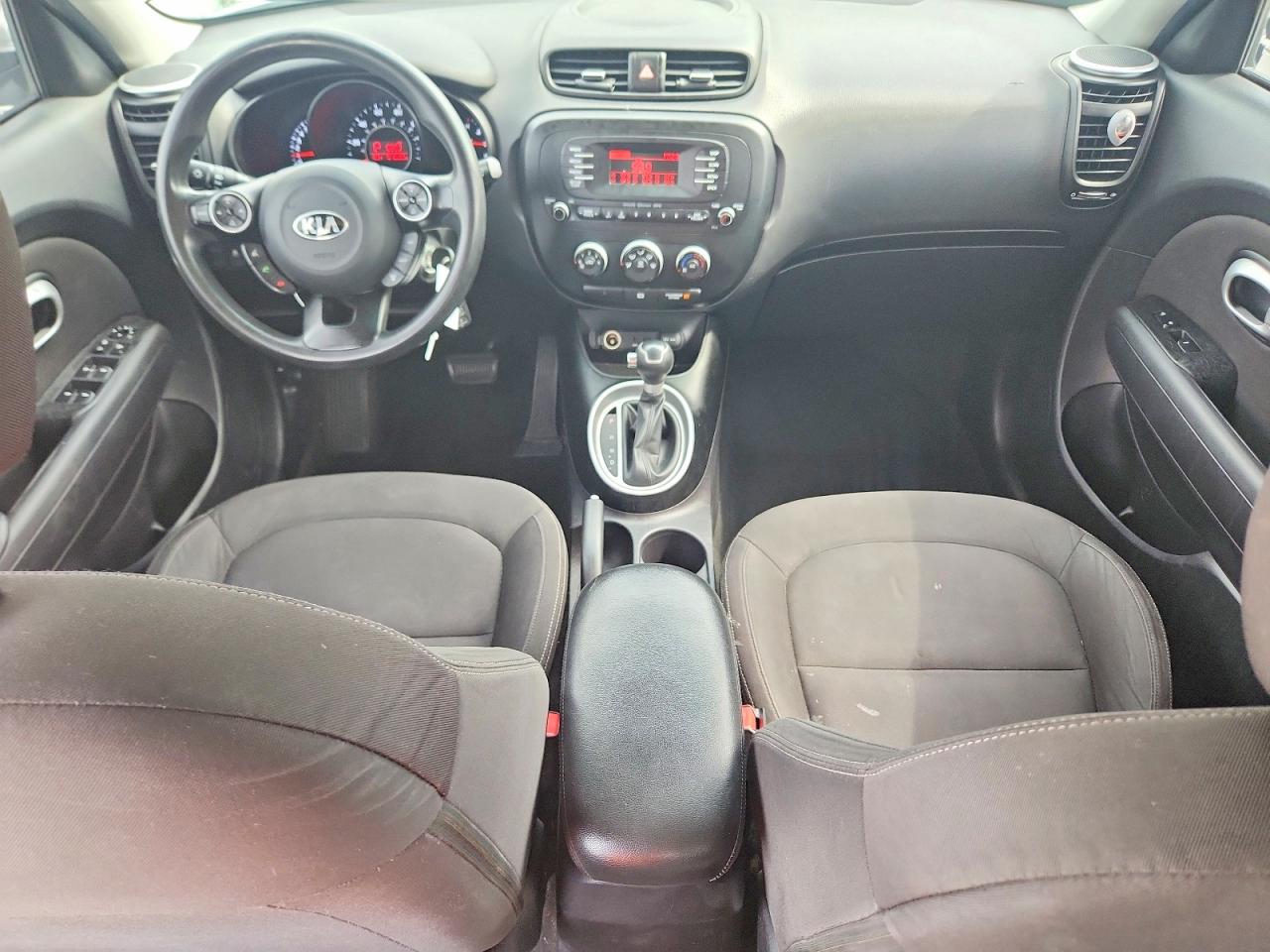 2015 Kia Soul Base Gray vin: KNDJN2A29F7750000