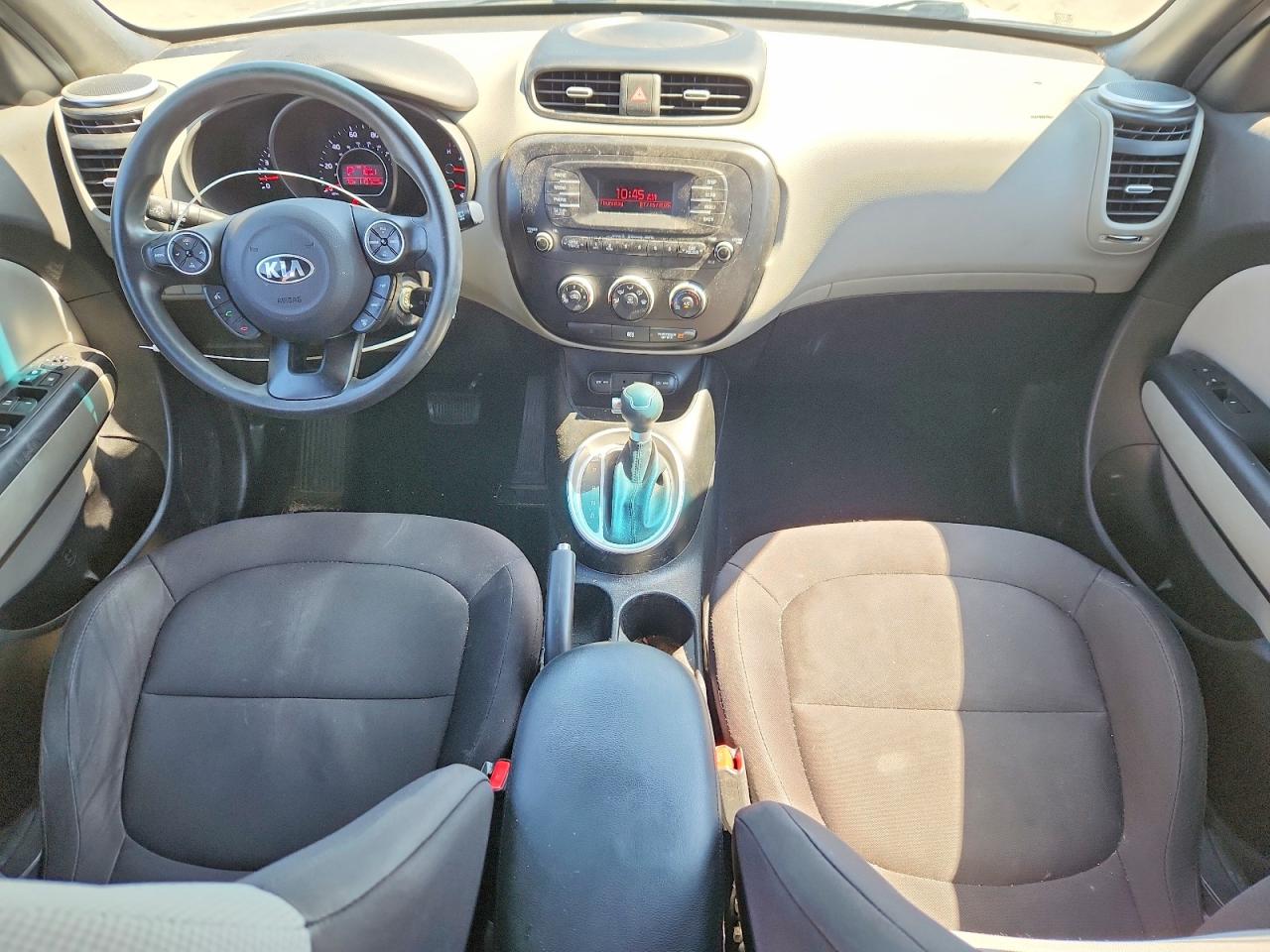 2015 Kia Soul Base Silver vin: KNDJN2A29F7787208