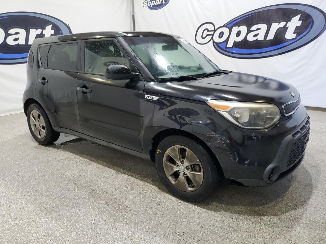 2015 Kia Soul Base Black vin: KNDJN2A29F7805478 Damage: Right Front Fender, Dent(S) W/ Paint Dmg, 3 To 4 Inches
