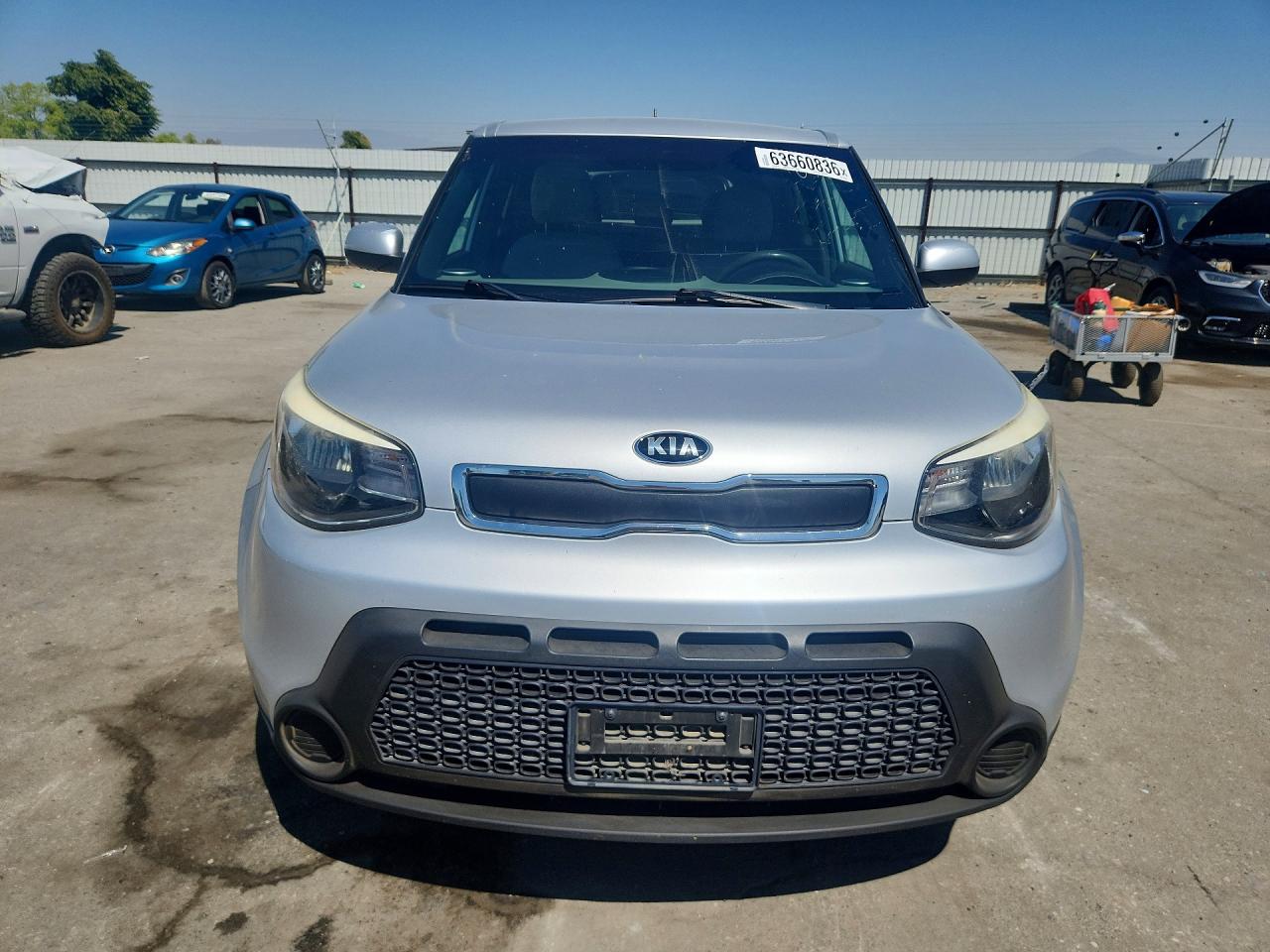 2015 Kia Soul Base Silver vin: KNDJN2A29F7805500