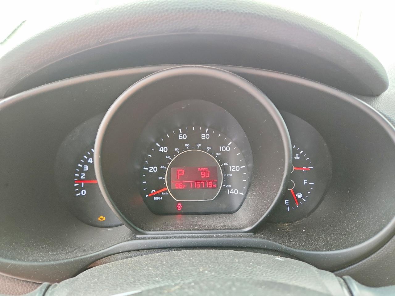 2015 Kia Soul Base White vin: KNDJN2A29F7808879