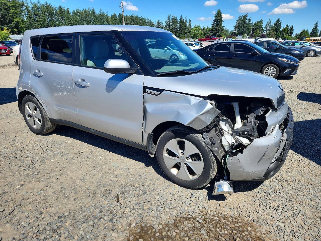 2015 Kia Soul Base Silver vin: KNDJN2A29F7809708