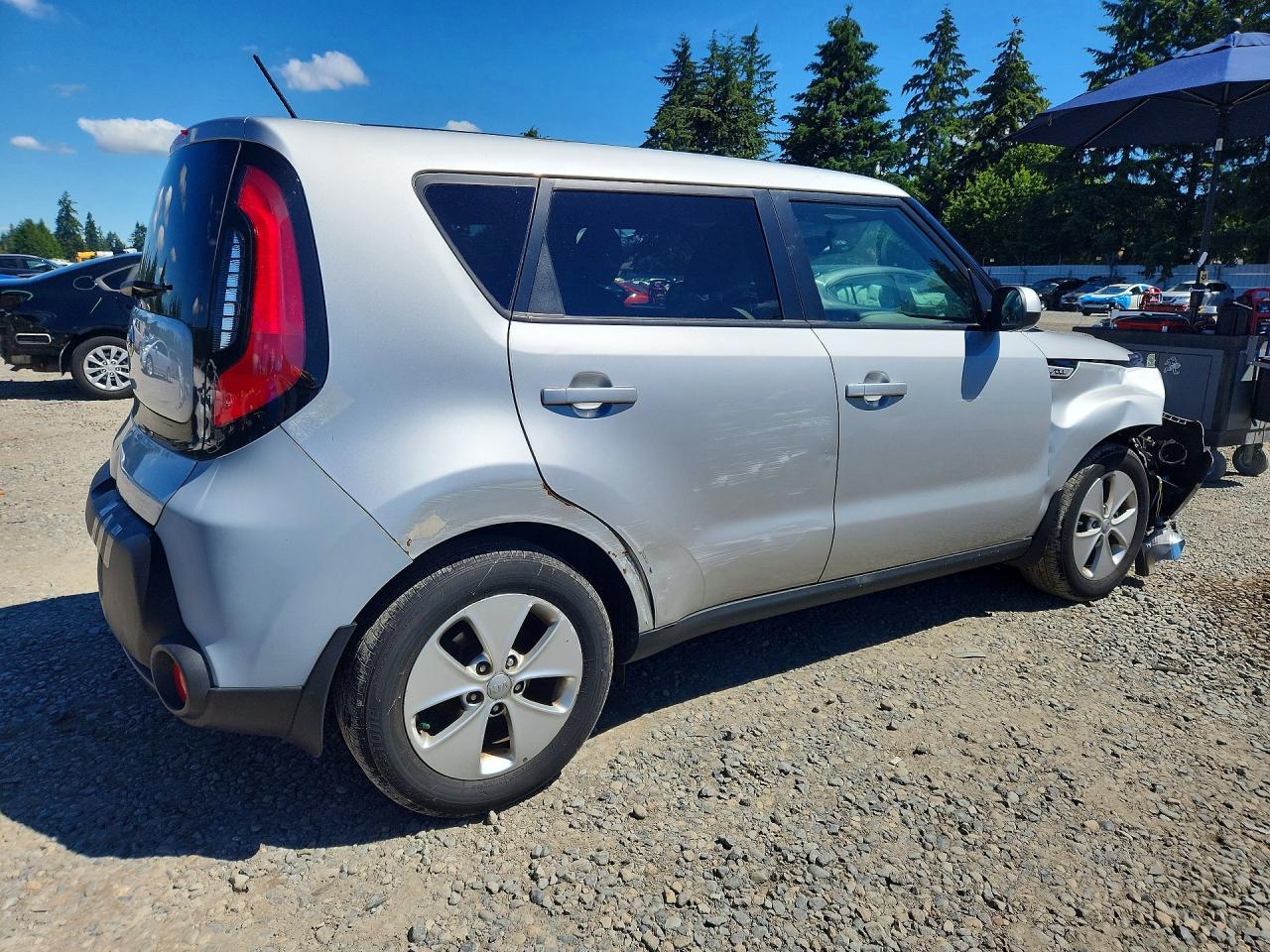 2015 Kia Soul Base Silver vin: KNDJN2A29F7809708