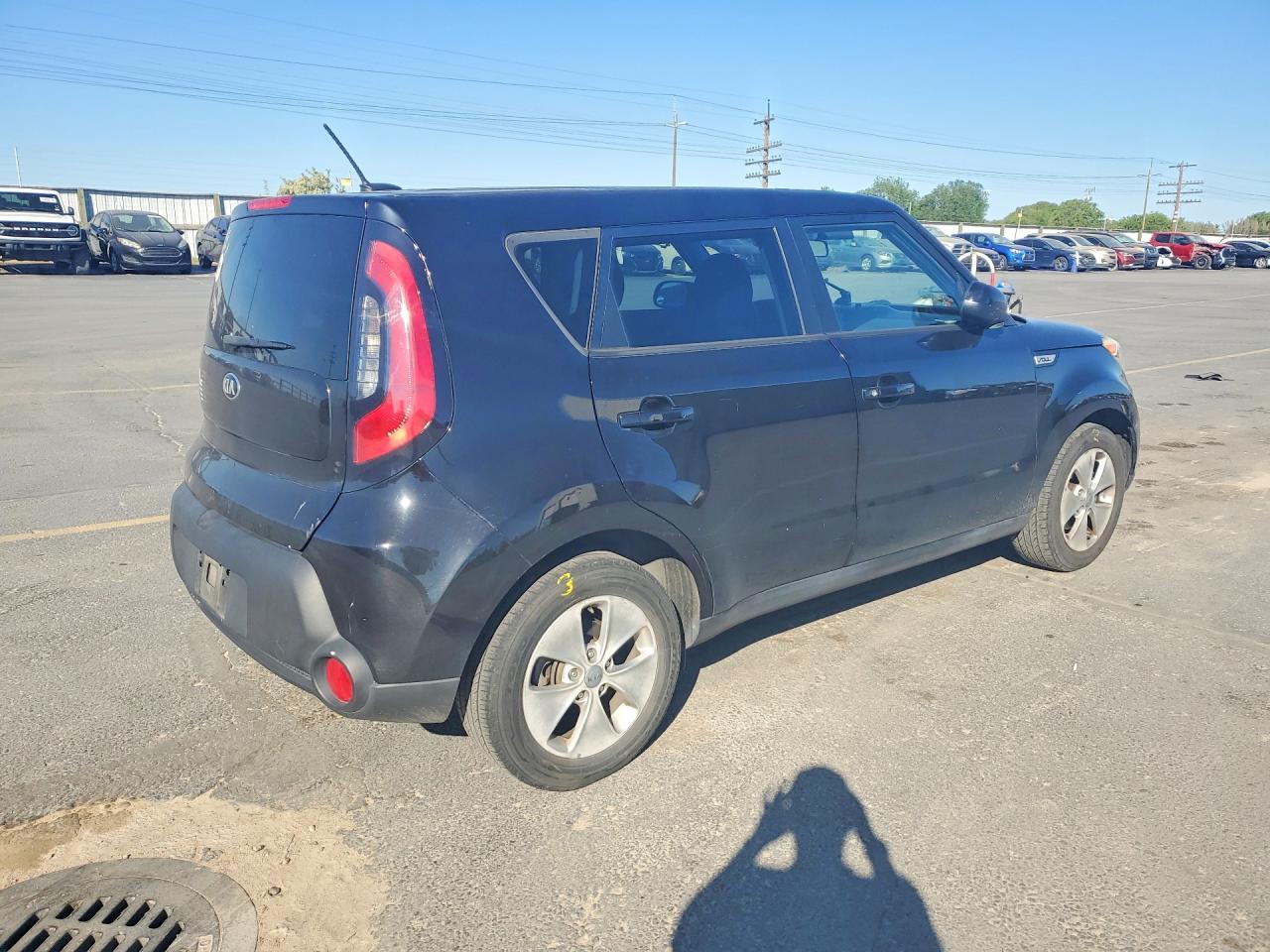 2016 Kia Soul Base Black vin: KNDJN2A29G7829832
