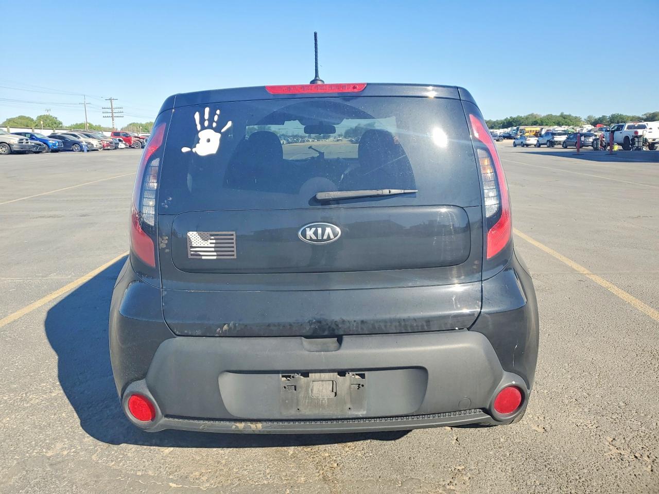 2016 Kia Soul Base Black vin: KNDJN2A29G7829832
